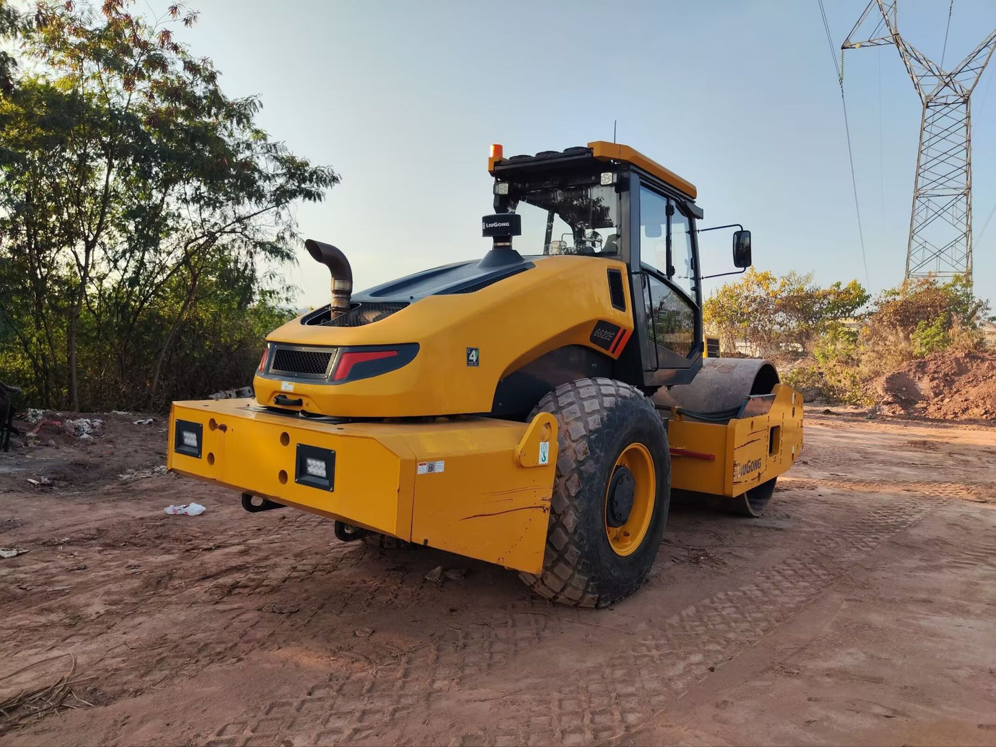 Used Liugong 6620E Road Roller for Sale detail view