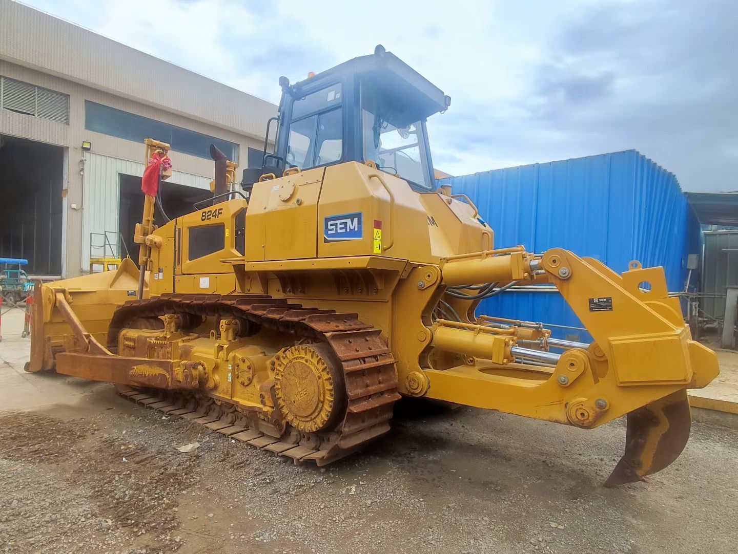 USED SEM 824F