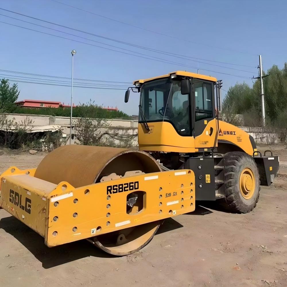 USED SDLG RS8260