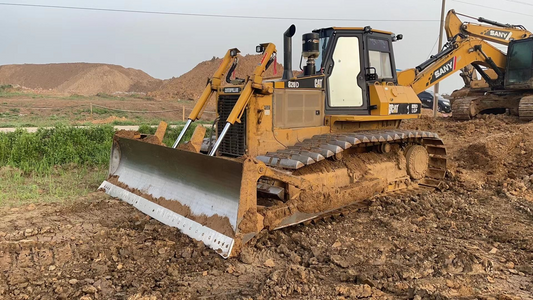 Used Sem 820 Bulldozer for Sale rear side view