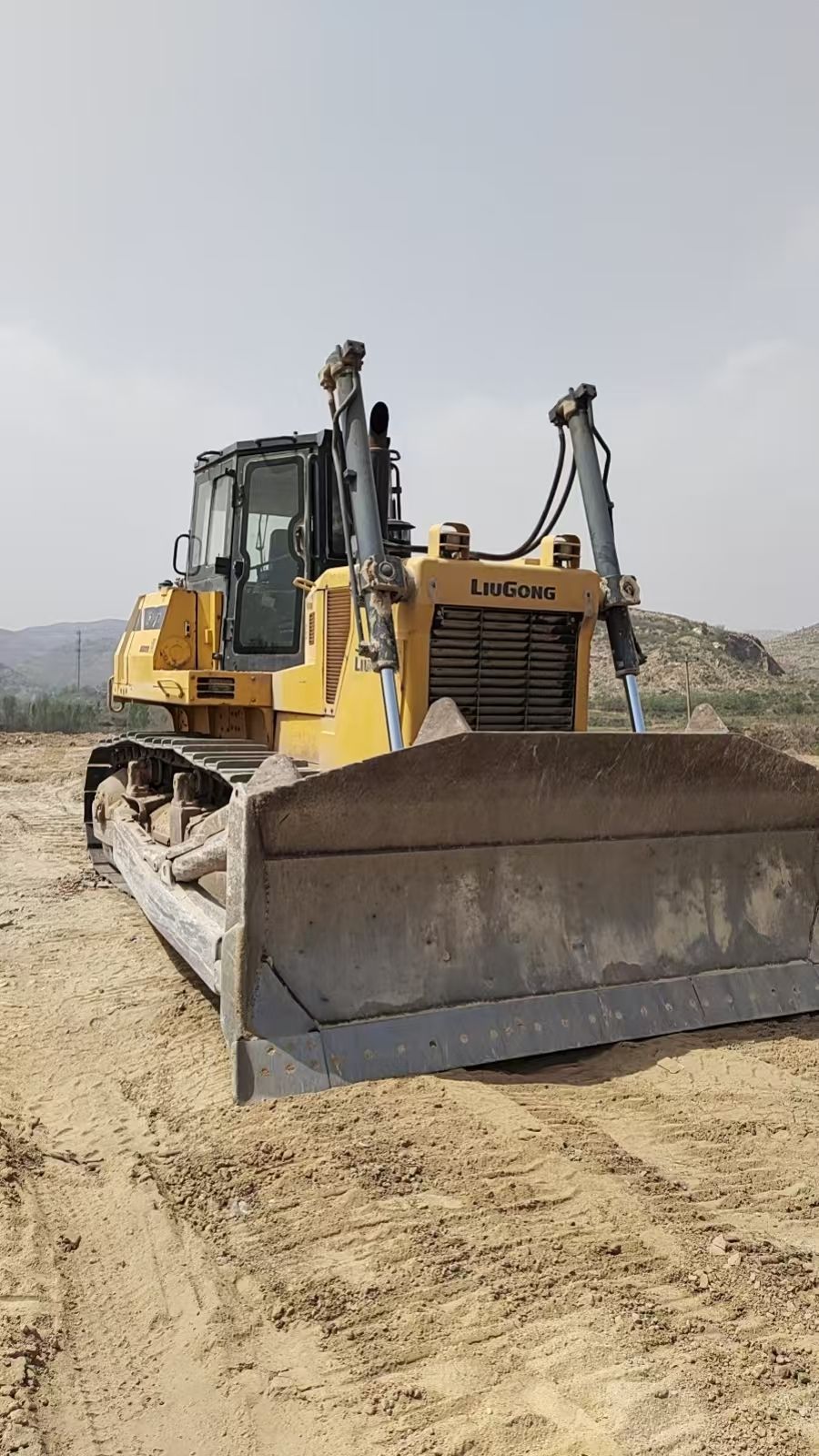 Used Liugong B230C Bulldozer for Sale detail view