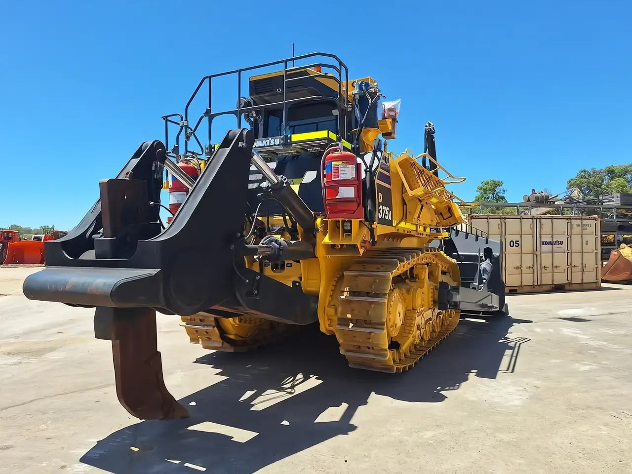 Used Komatsu 375A Bulldozer for Sale rear side view
