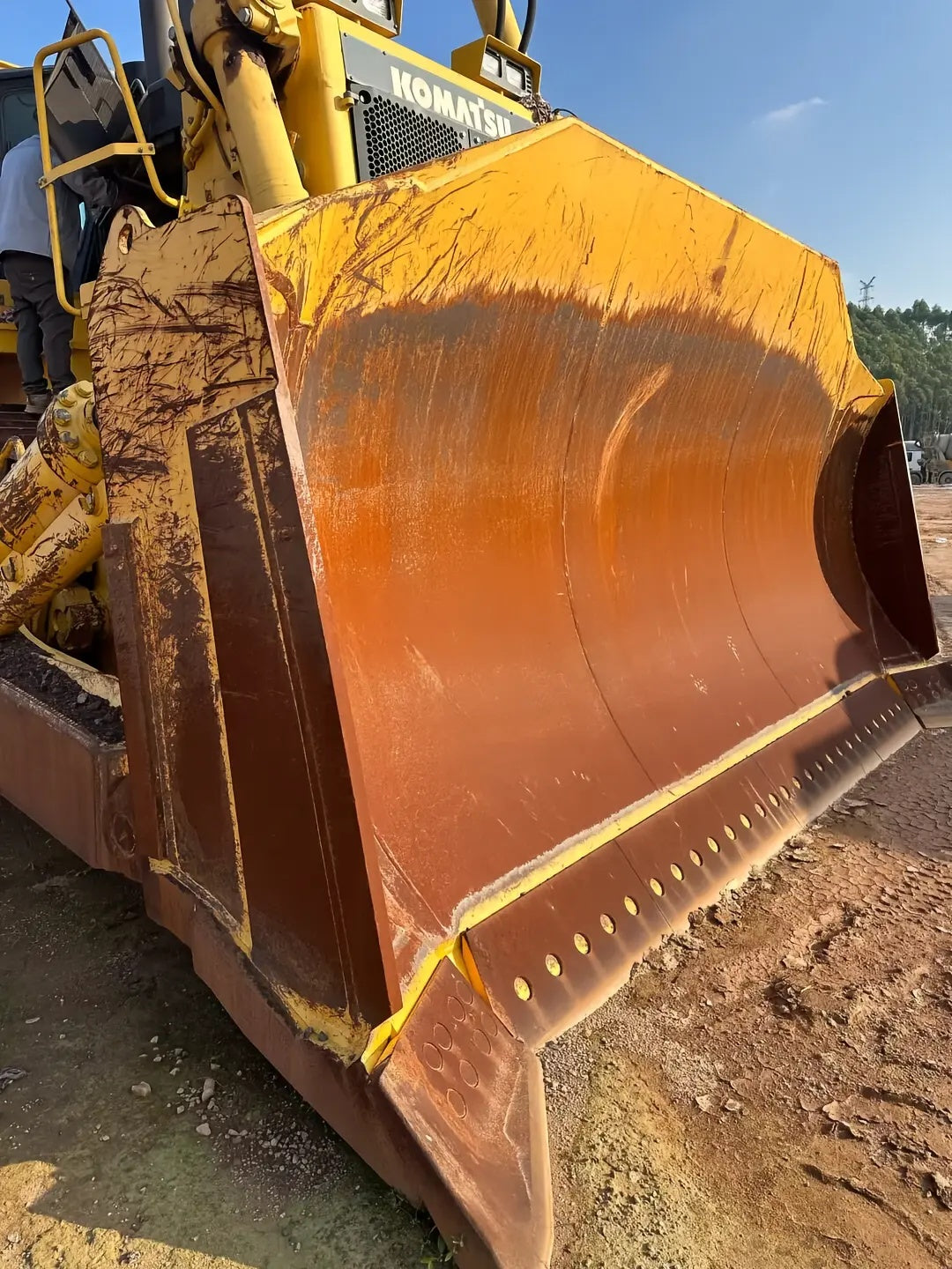 Used Komatsu D475A Bulldozer for Sale detail view
