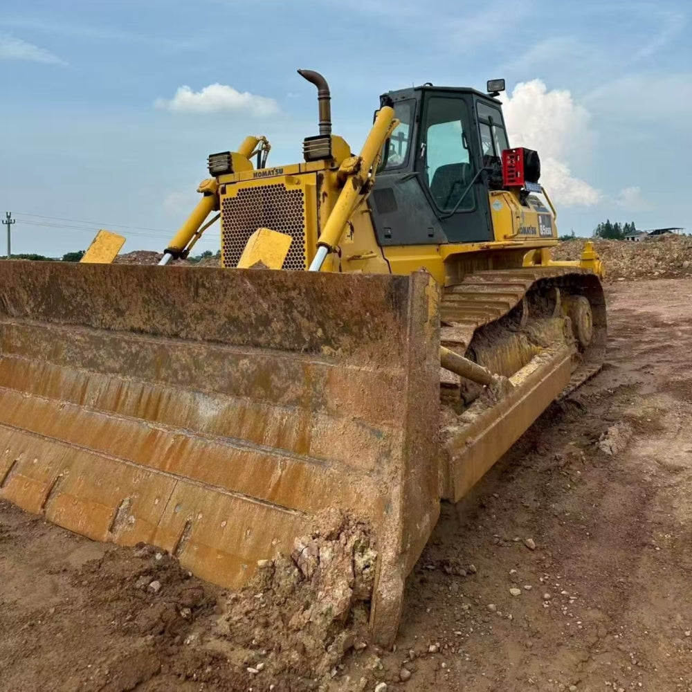 Used Komatsu D85-21 Bulldozer for Sale - Updated Model side view