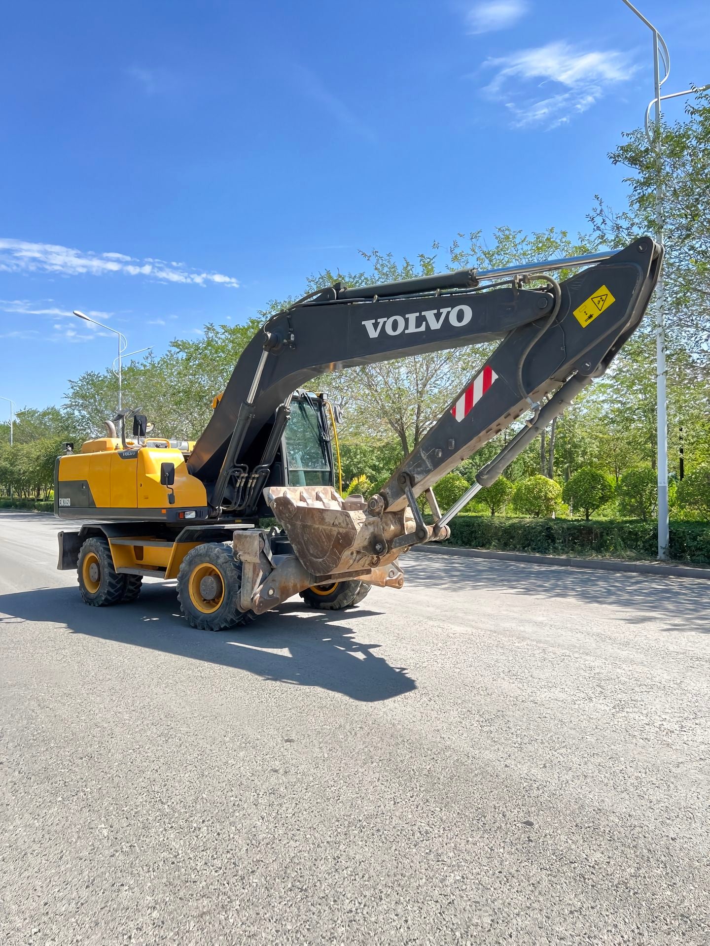 Used Volvo EW205 Excavator for Sale front view