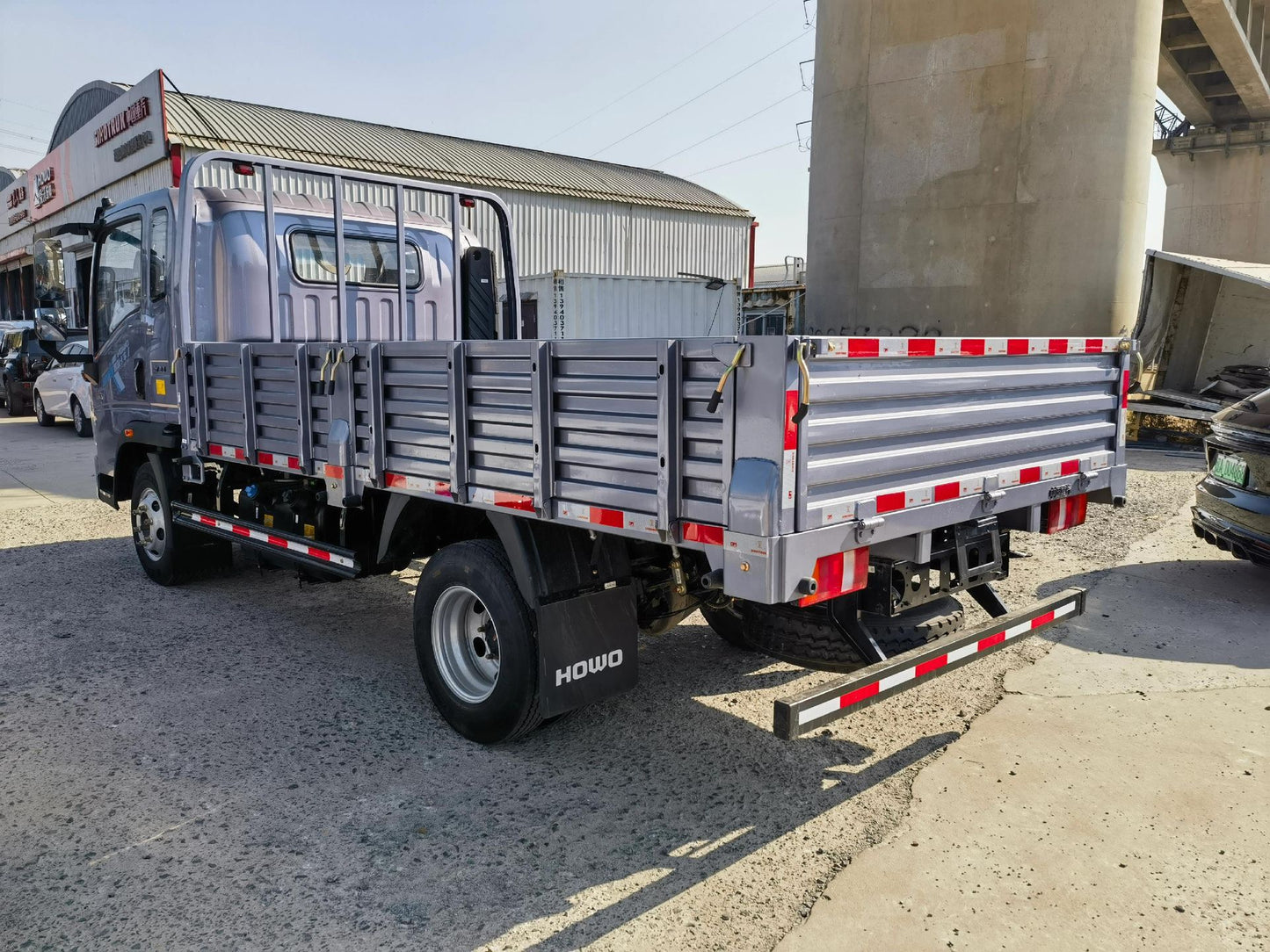 New Howo 160HP Flatbed Truck for Sale detail view