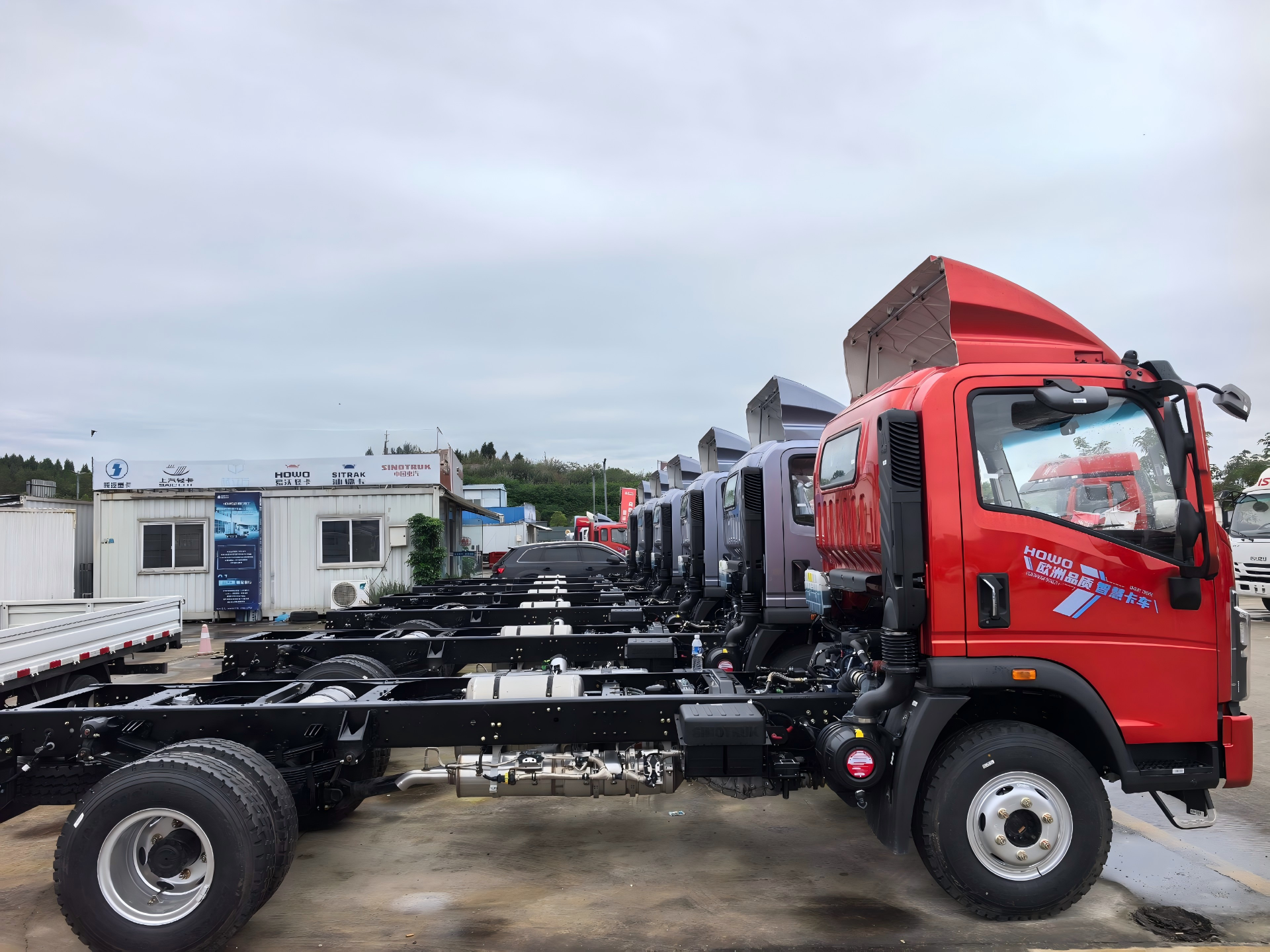 New Howo 190HP Truck Chassis for Sale detail view