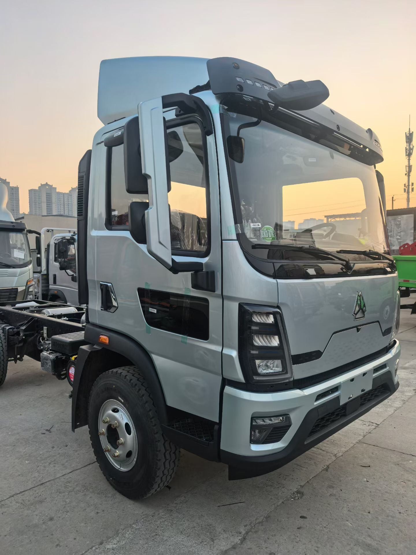 New Howo 190HP Light Truck for Sale detail view