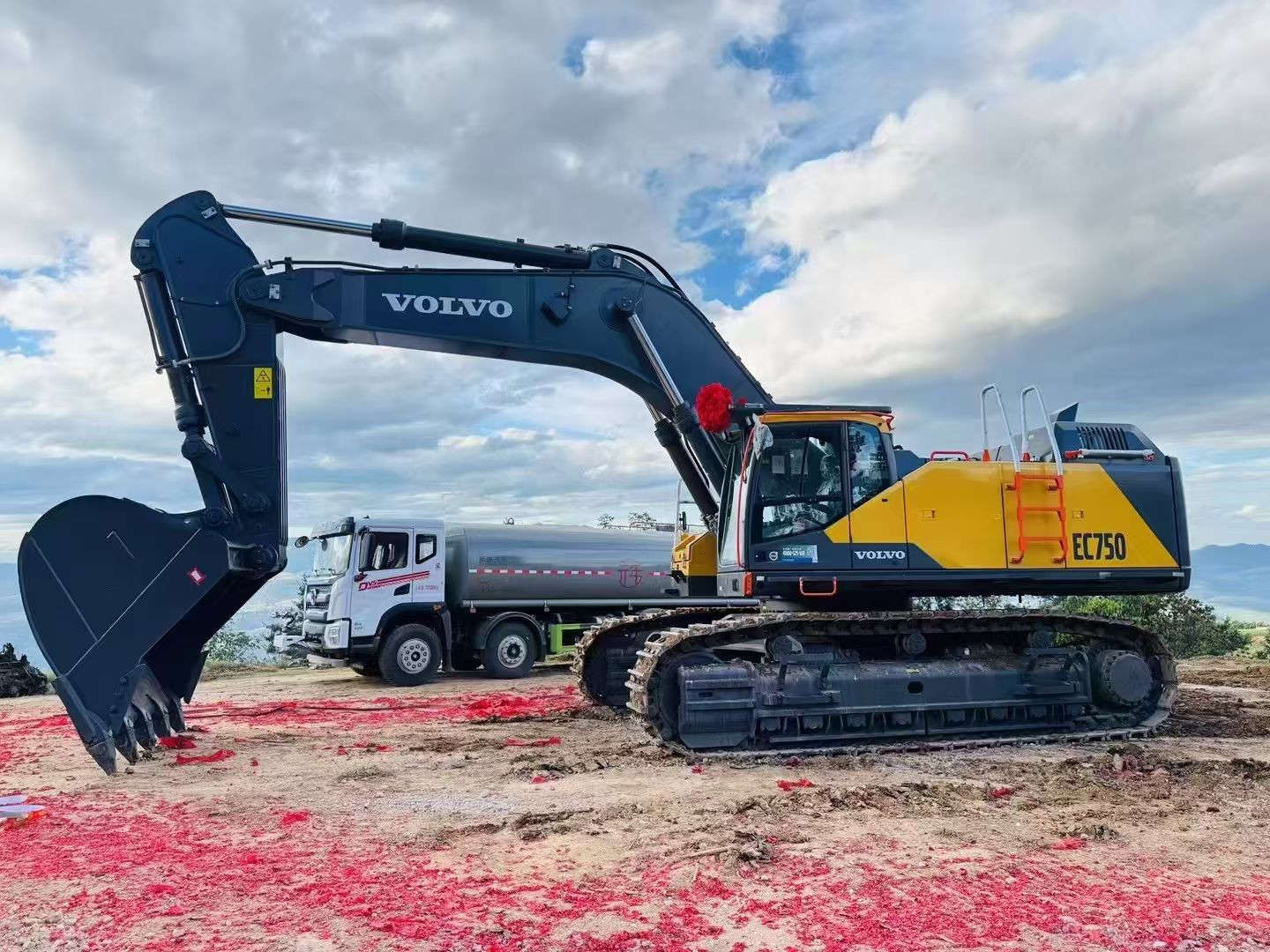New Volvo EC750 Excavator for Sale detail view