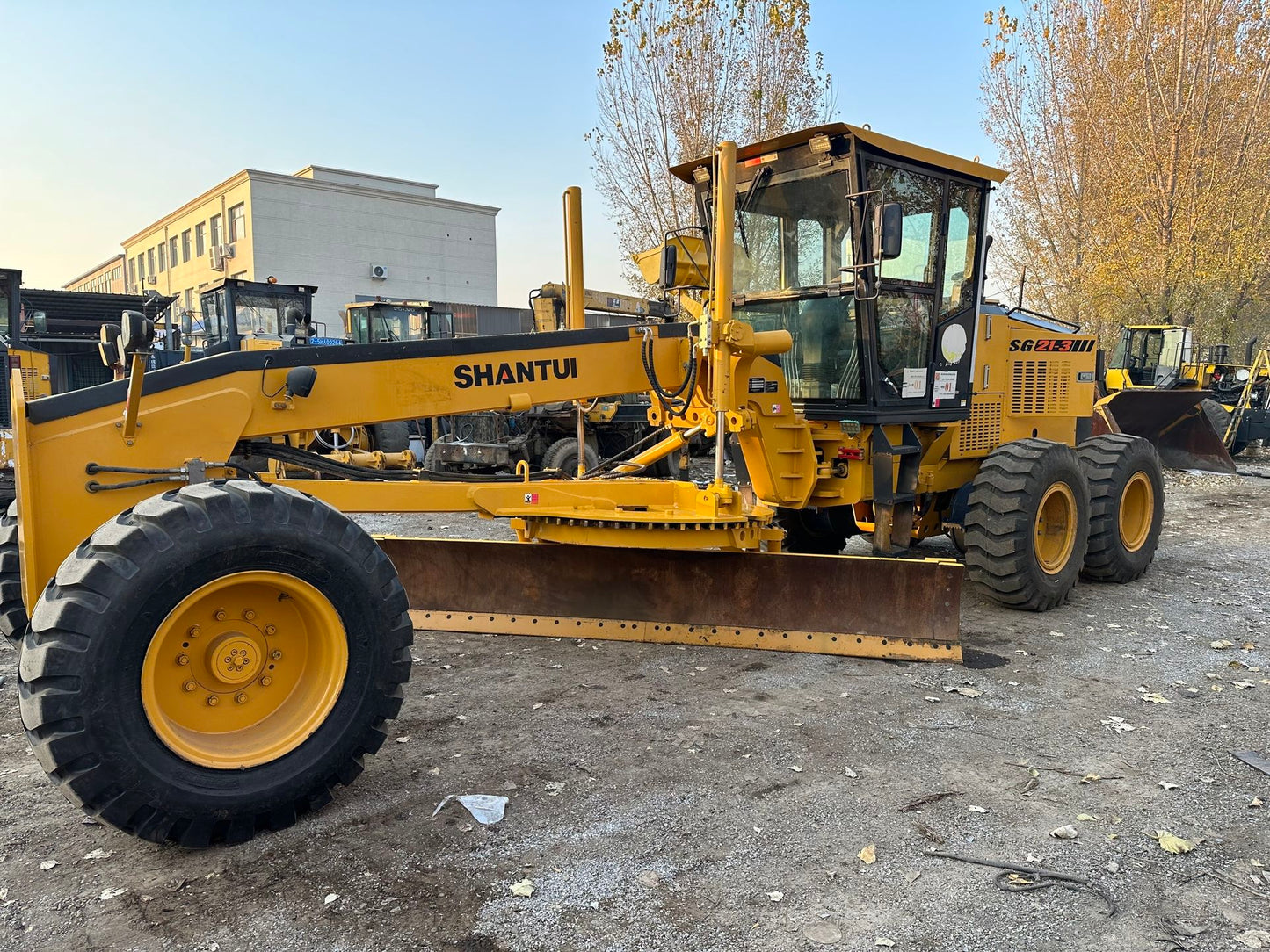USED SHANTUI SG21-3