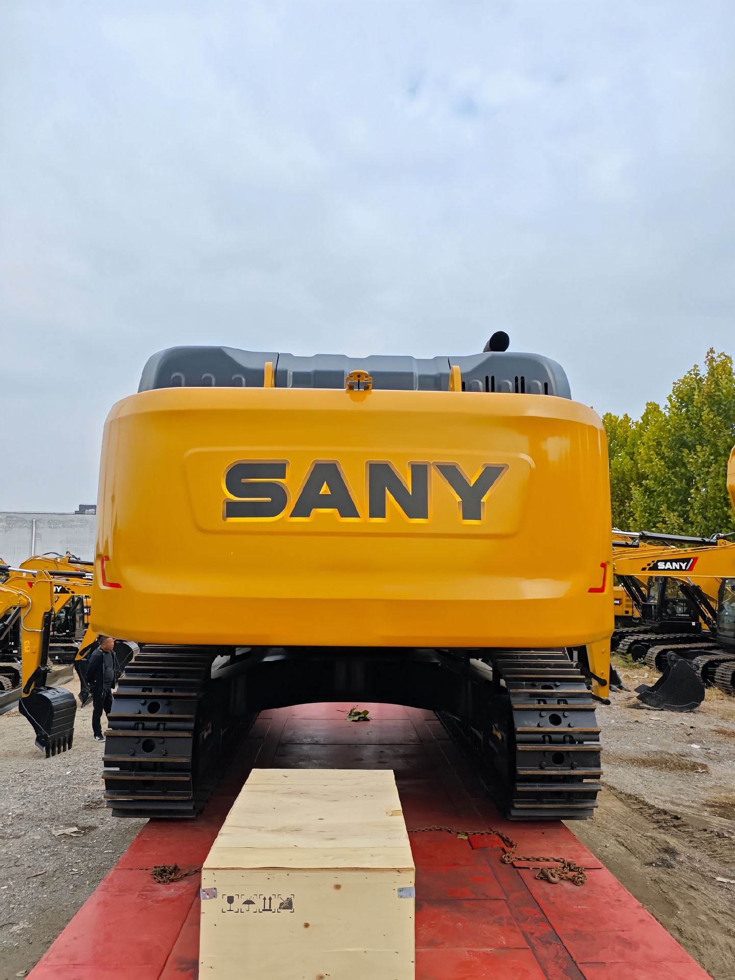 New Sany SY650HB Excavator for Sale detail view