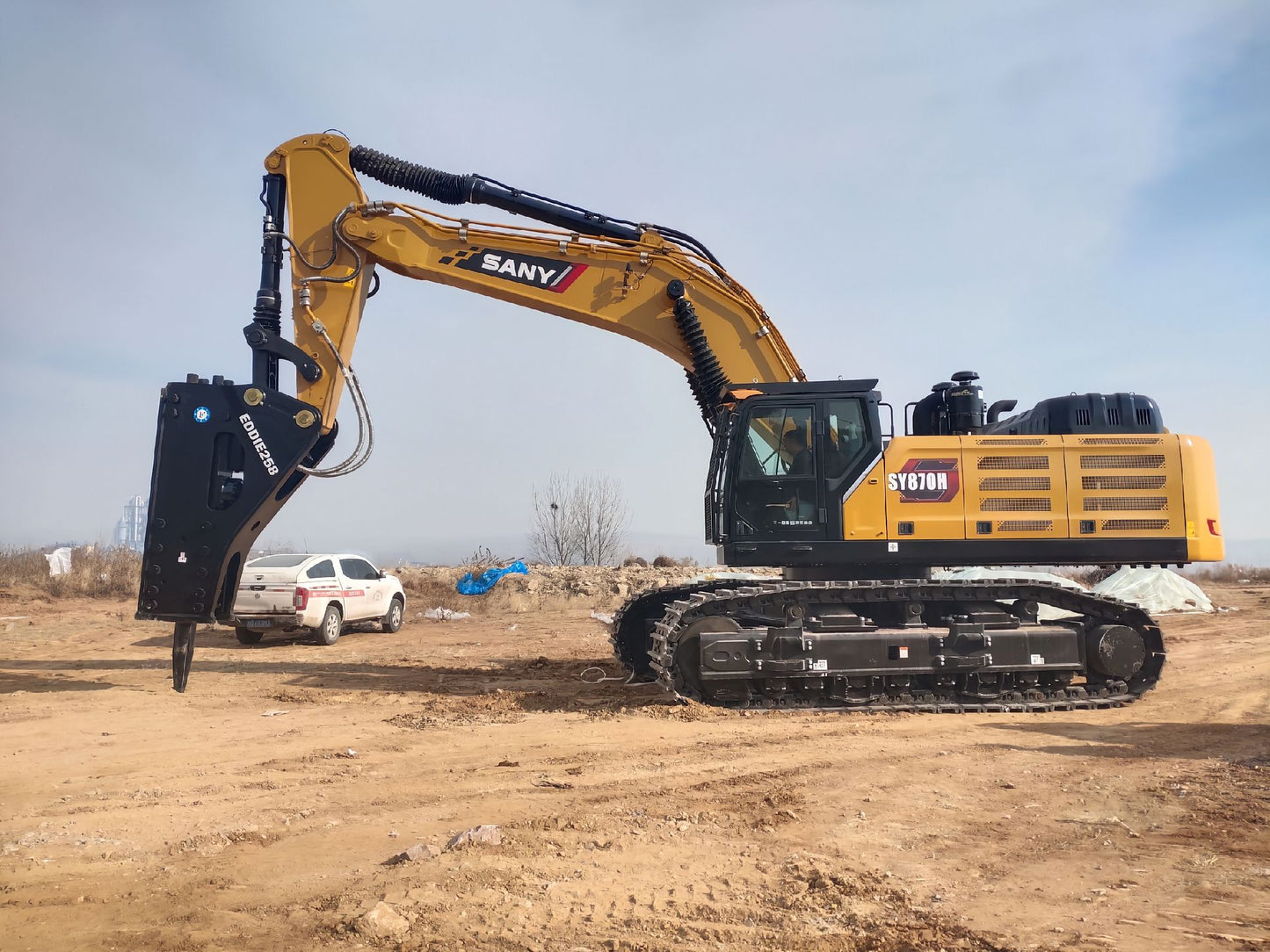 New Sany SY870H-S Excavator for Sale detail view