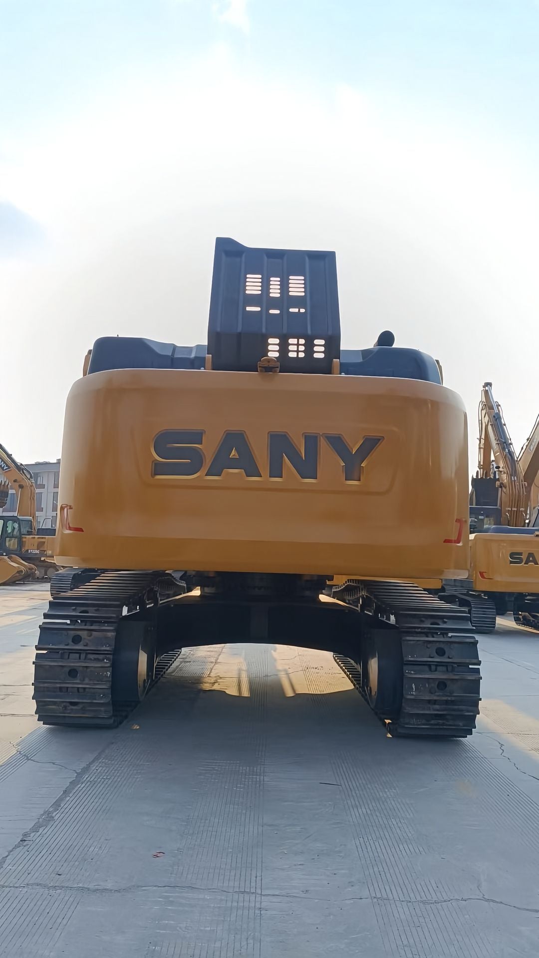 New Sany SY600HB Excavator for Sale detail view