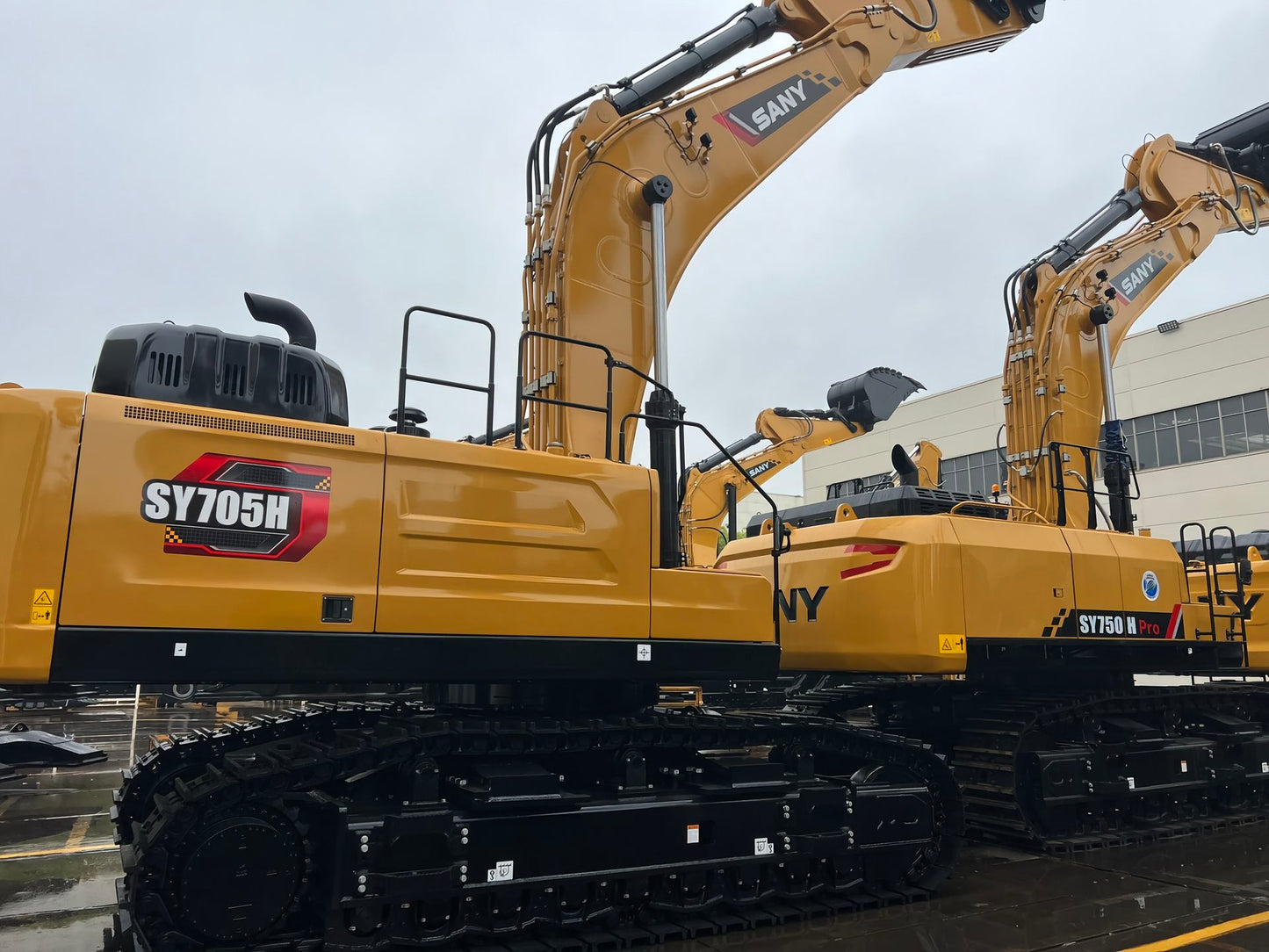 New Sany SY705H-S Excavator for Sale detail view