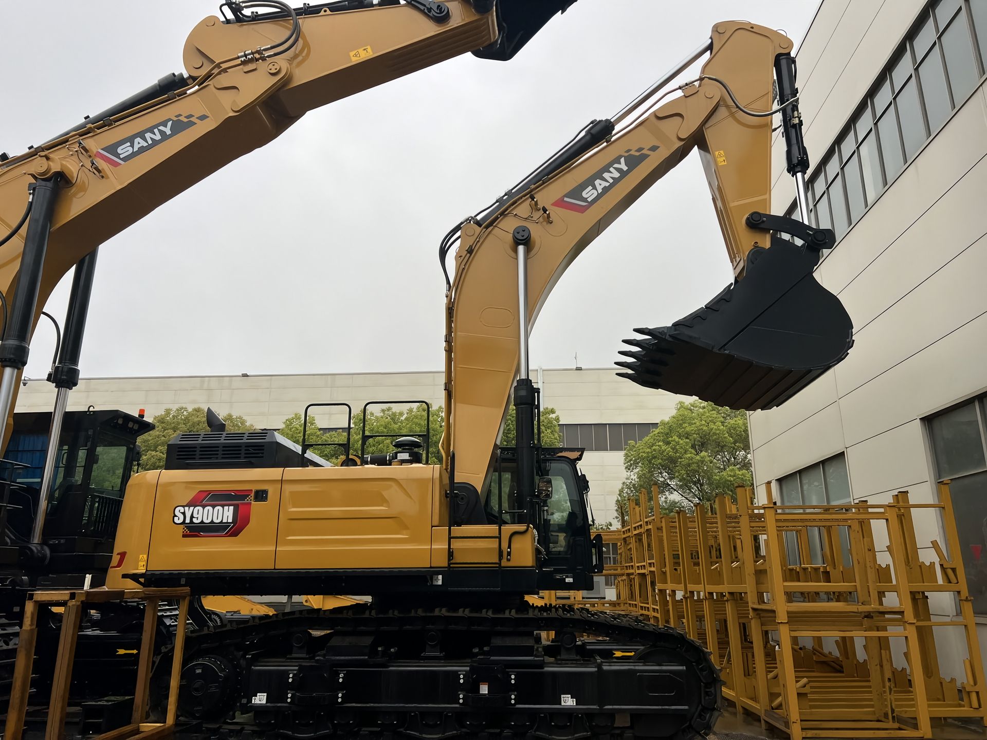 New Sany SY900H-S Excavator for Sale detail view