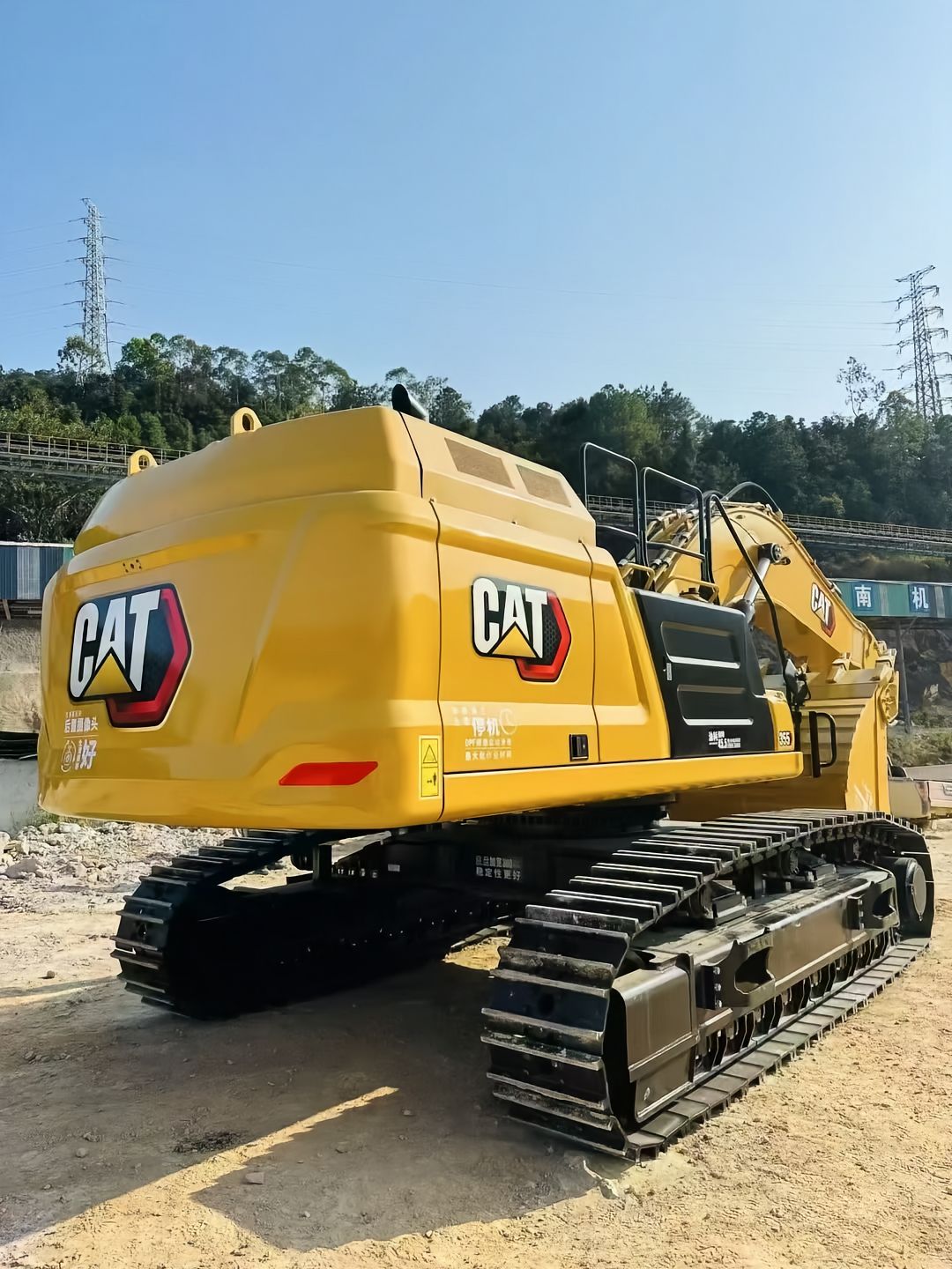 Used Caterpillar 355 Excavator for Sale front view