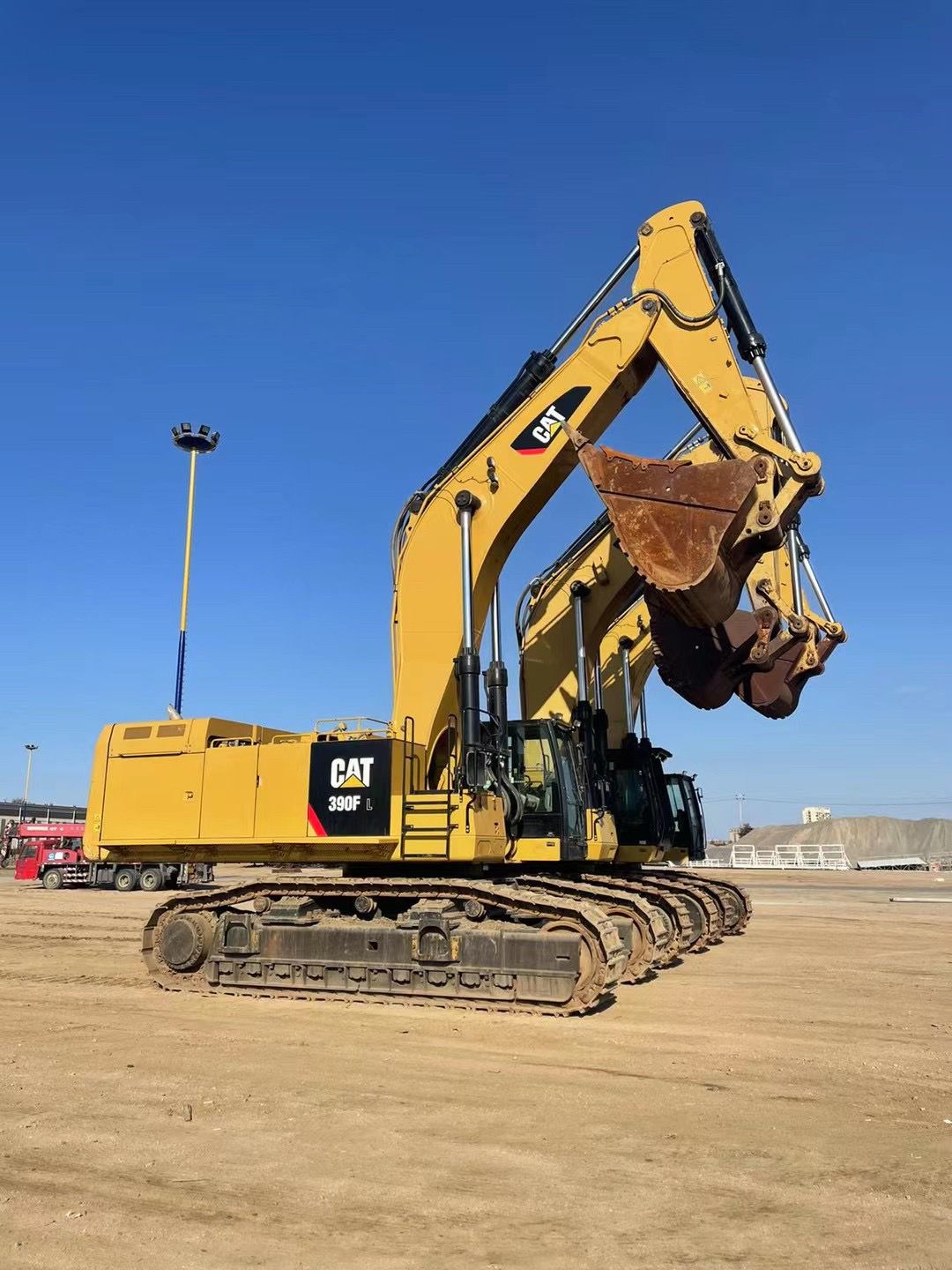 Used Caterpillar 390FL Excavator for Sale front view