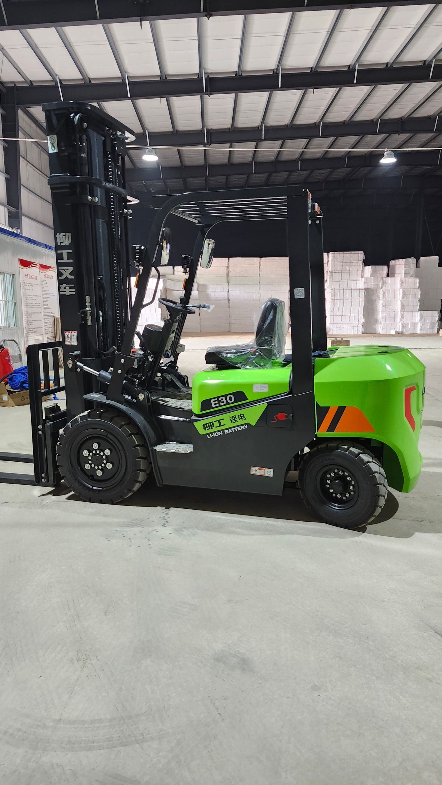New Liugong CPD30/35/38-EMT Forklift for Sale front view