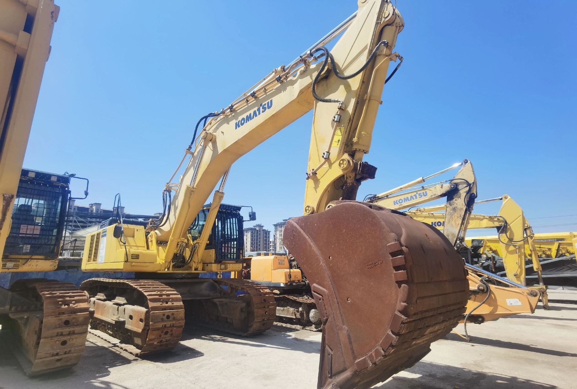Used Komatsu PC700LC Excavator for Sale detail view