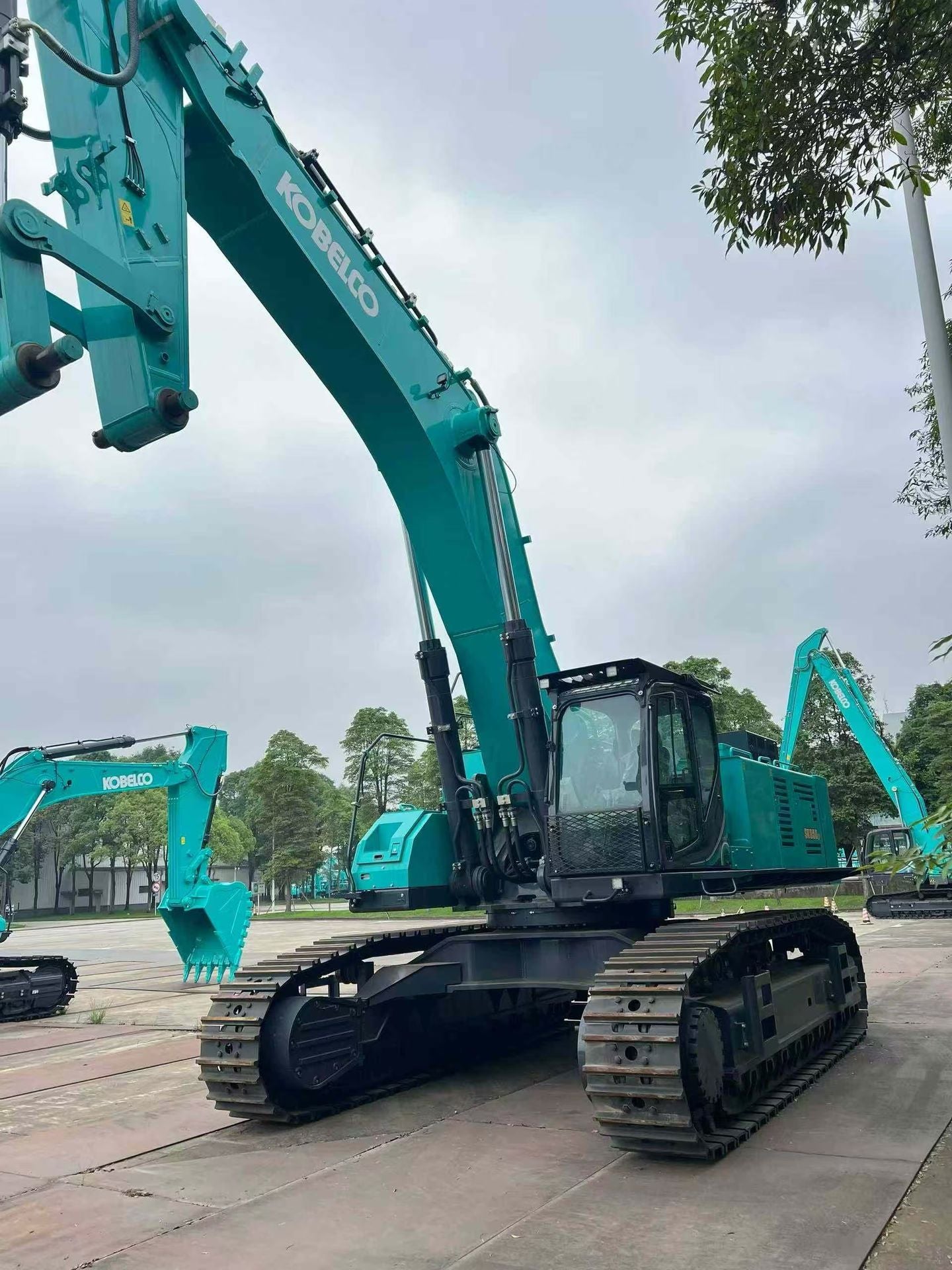 New Kobelco SK850LC-10 Excavator for Sale detail view