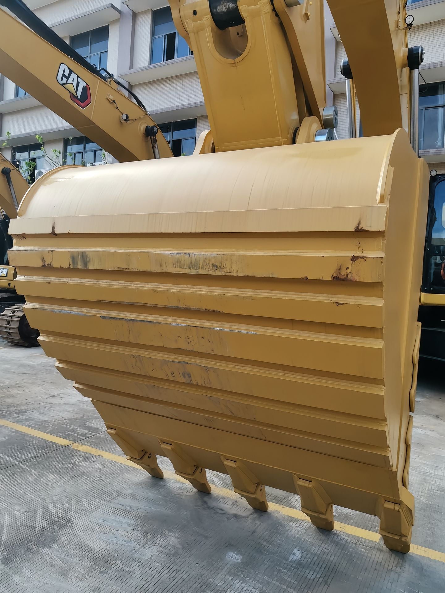 Used Caterpillar 352 Excavator for Sale detail view