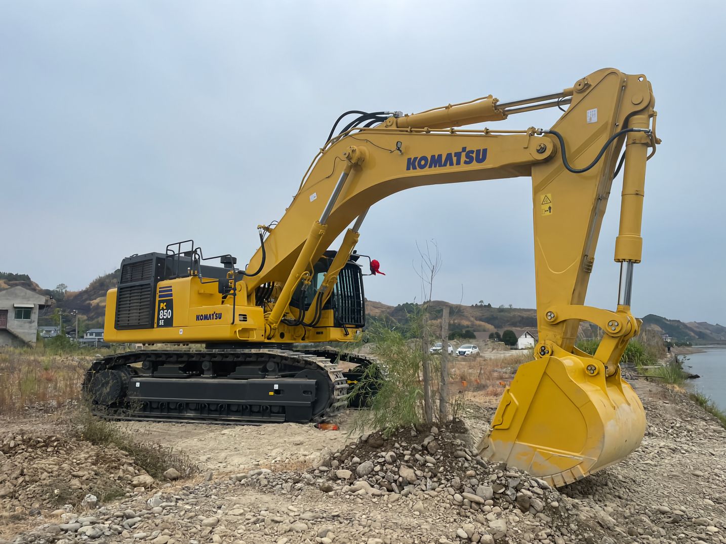 Used Komatsu PC850LC Excavator for Sale rear side view