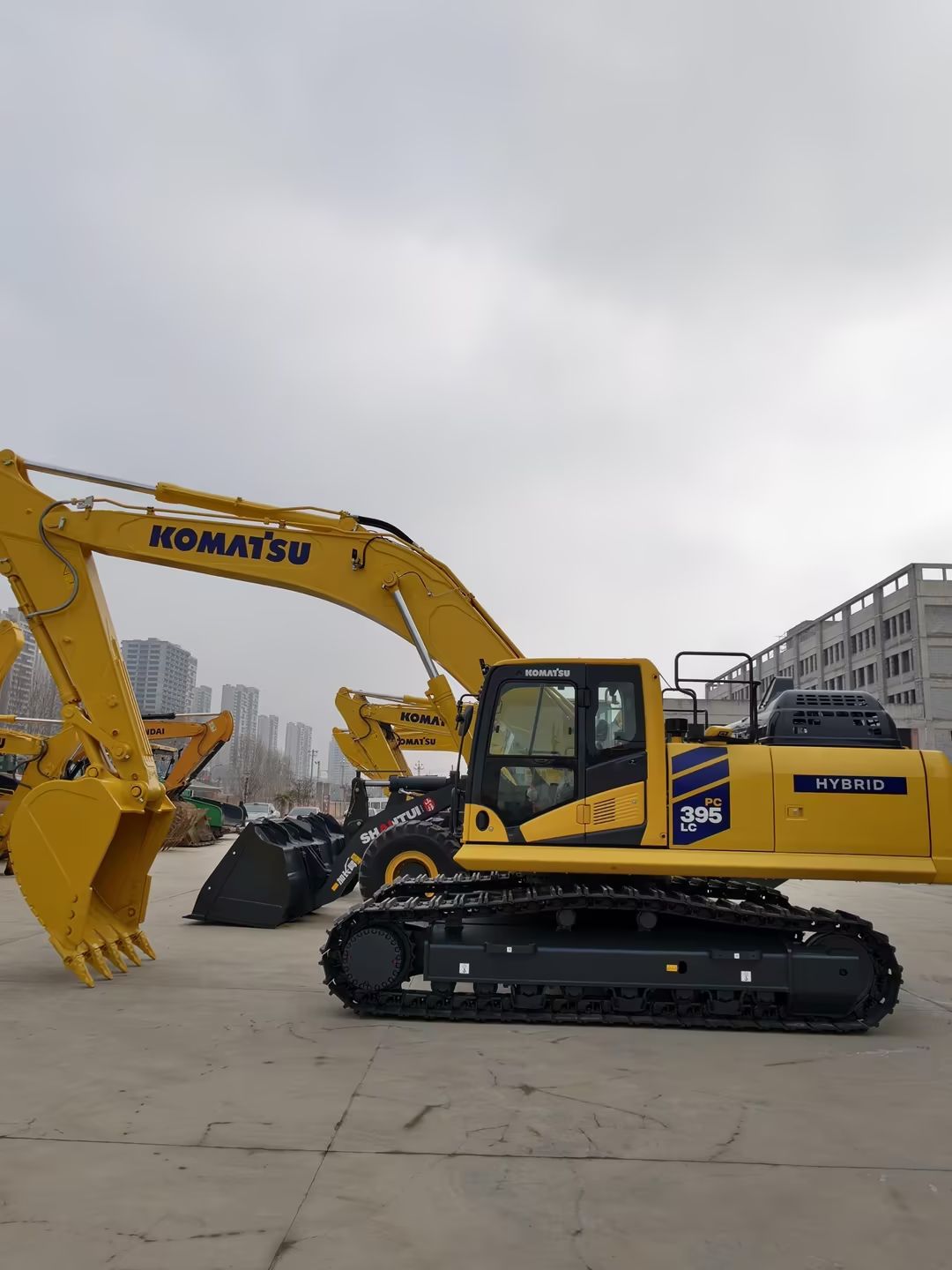Used Komatsu PC395LC-10 Excavator for Sale rear side view
