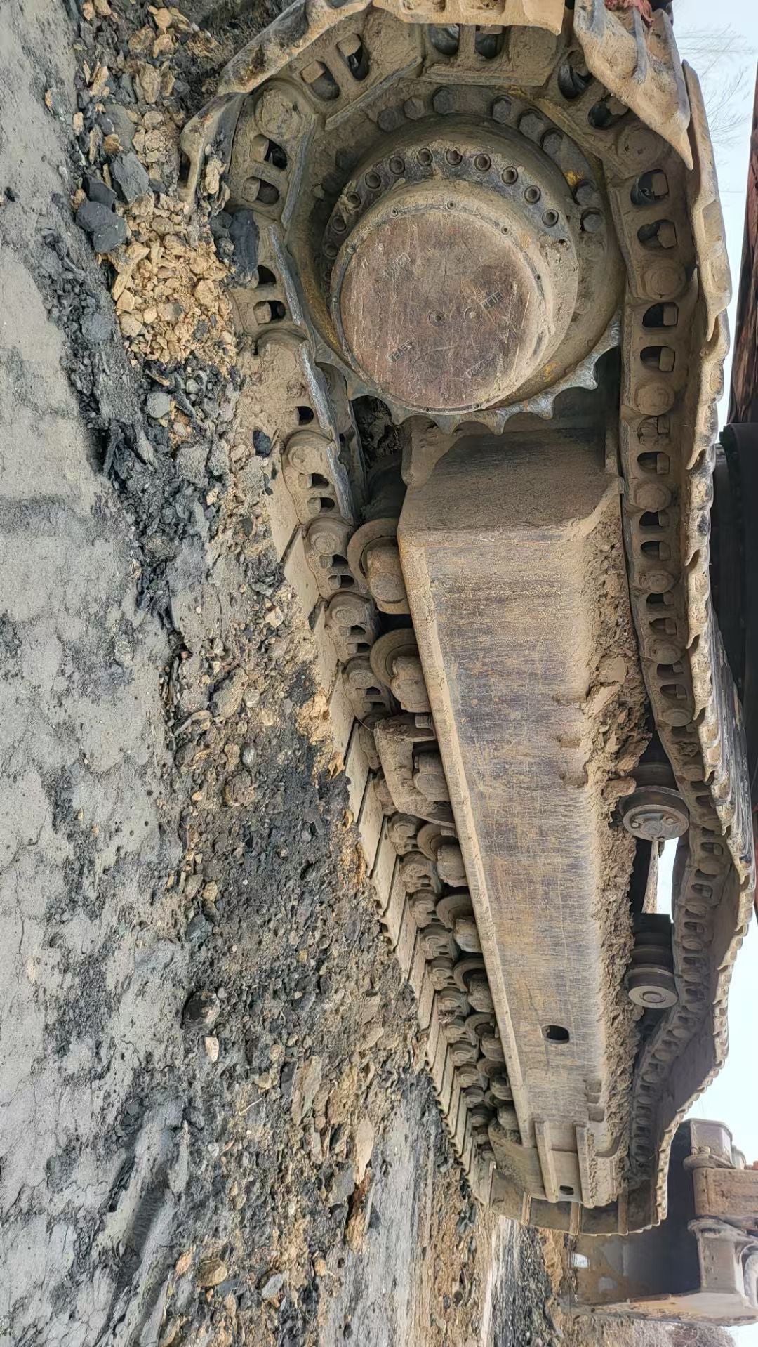 Used Doosan DH420LC-9 Excavator for Sale detail view