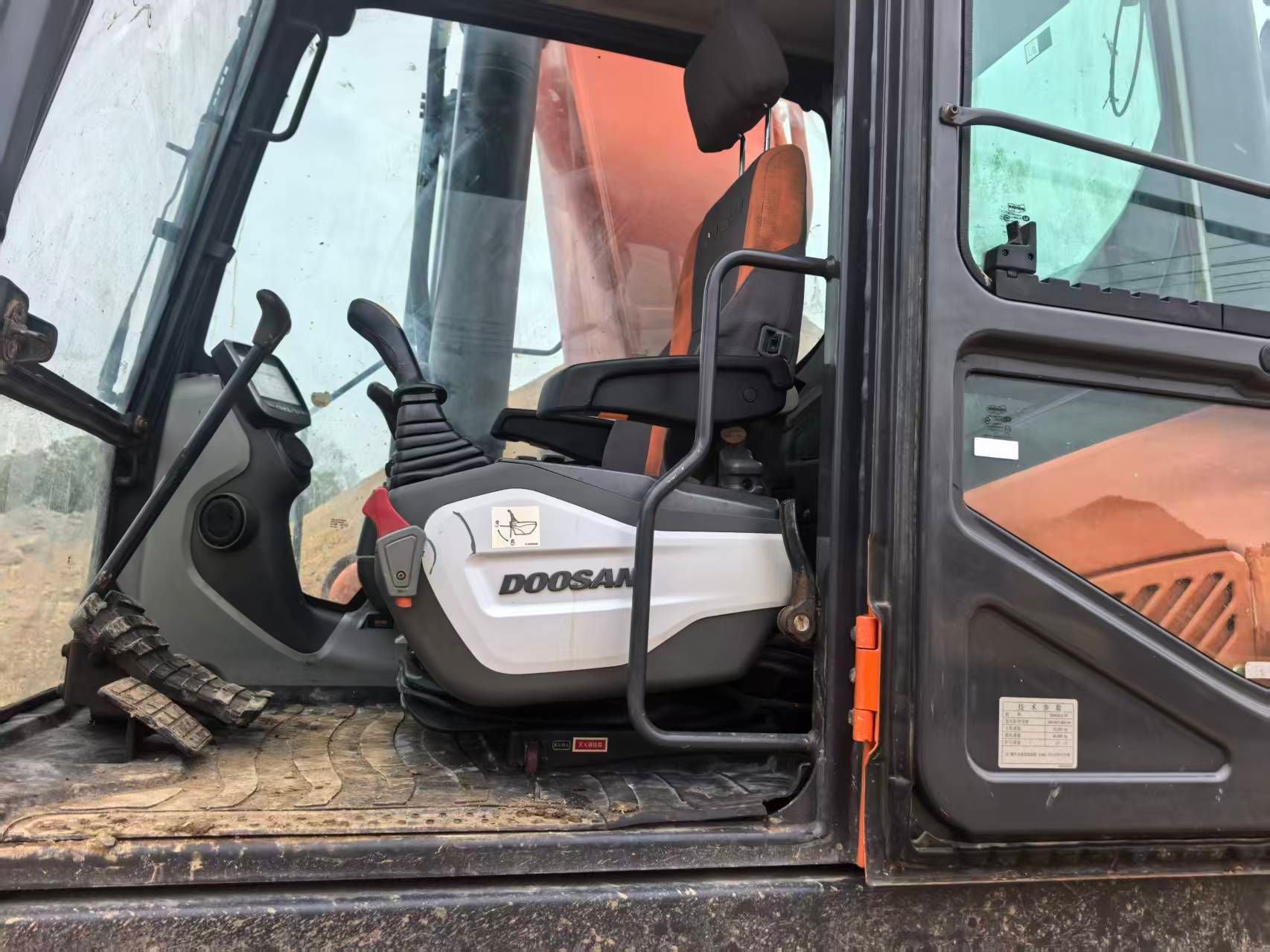 Used Doosan DX420LC-9 Excavator for Sale detail view