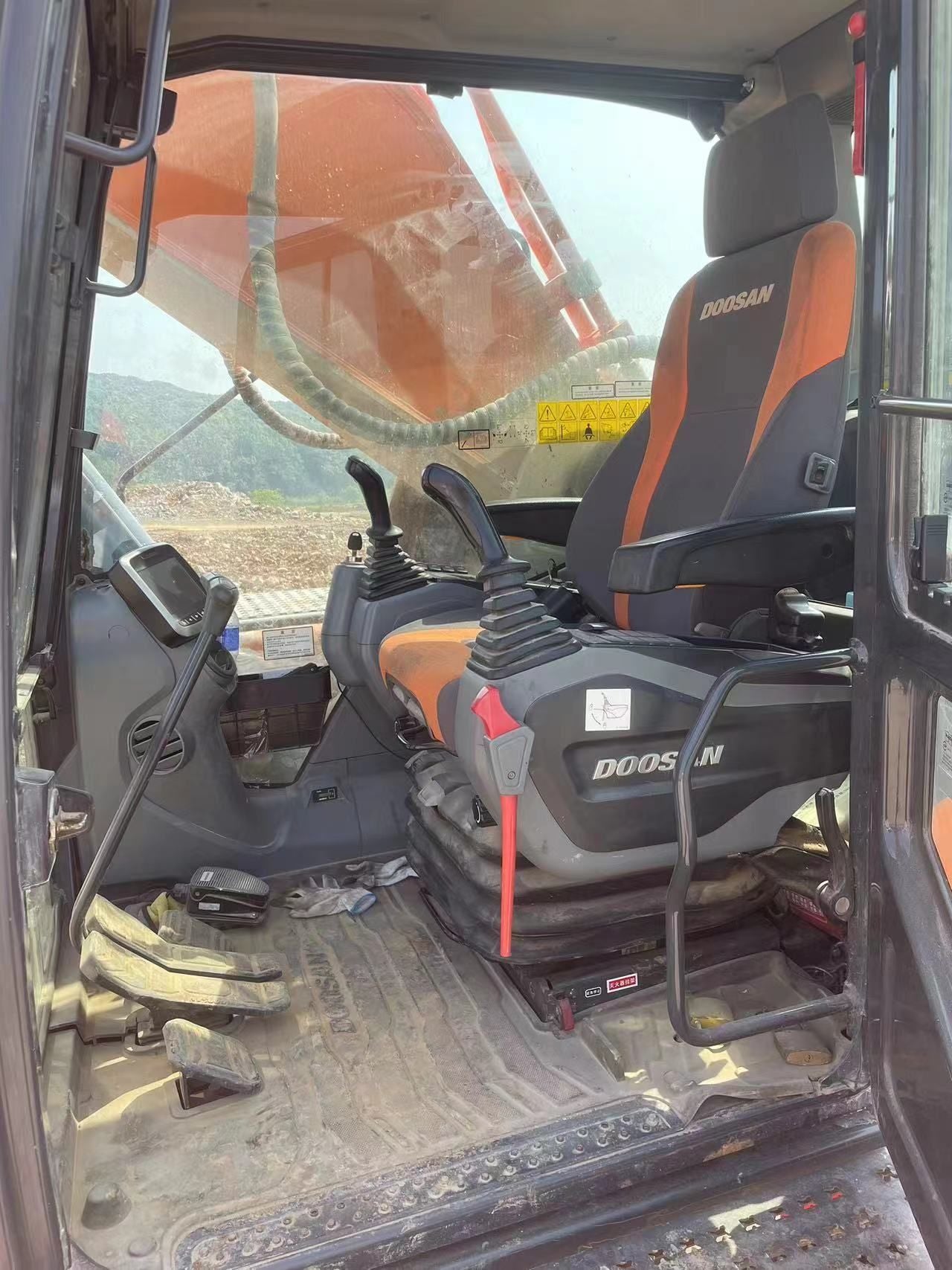 Used Doosan DX500LC-9C Excavator for Sale front view