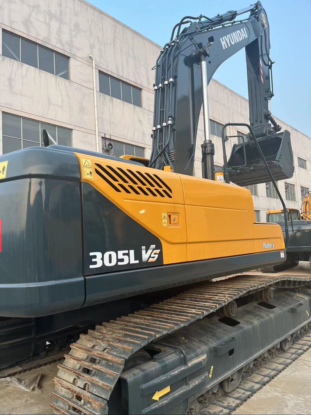 USED HYUNDAI R350LVS