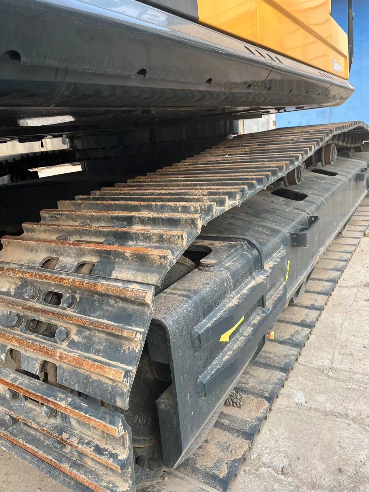 USED HYUNDAI R350LVS