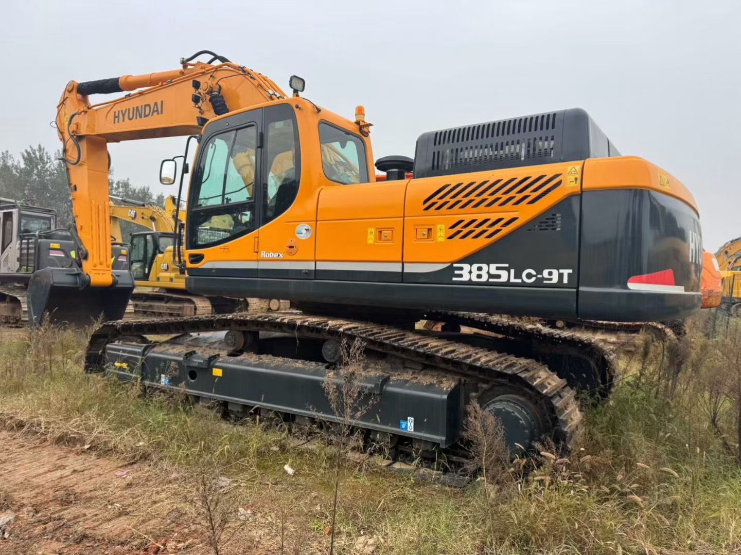 USED HYUNDAI R385LC-9T