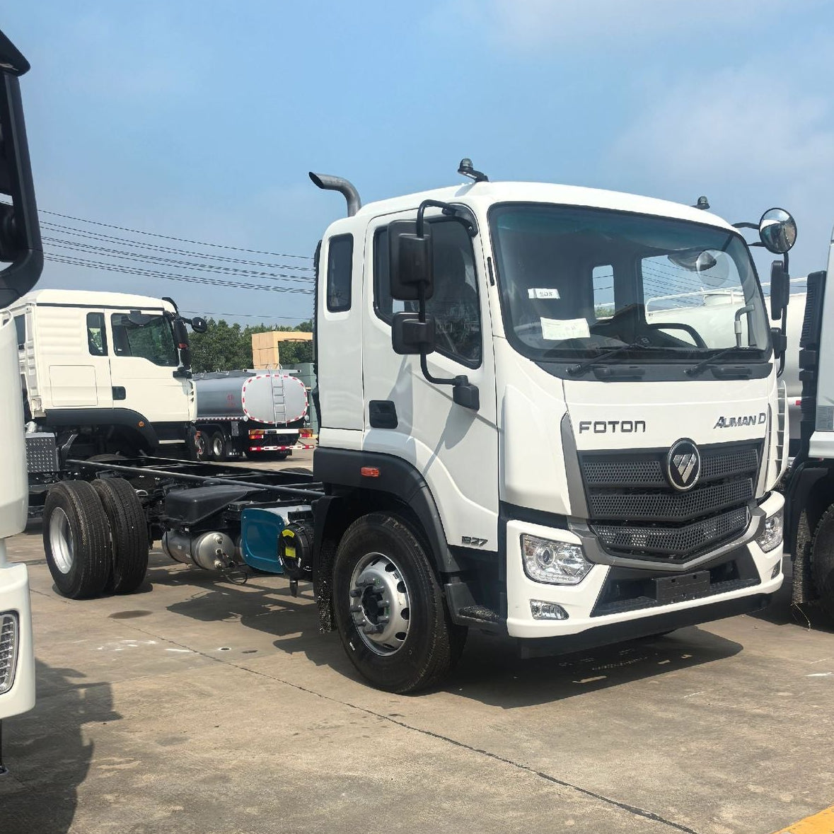 New Foton 170HP Truck Chassis for Sale side view