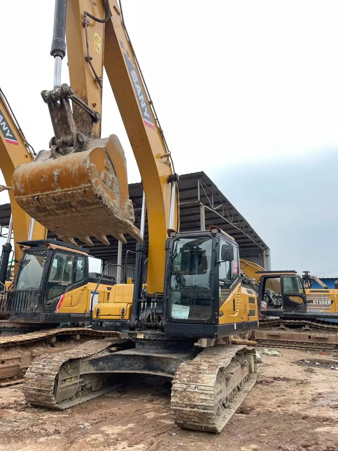 USED SANY 255H