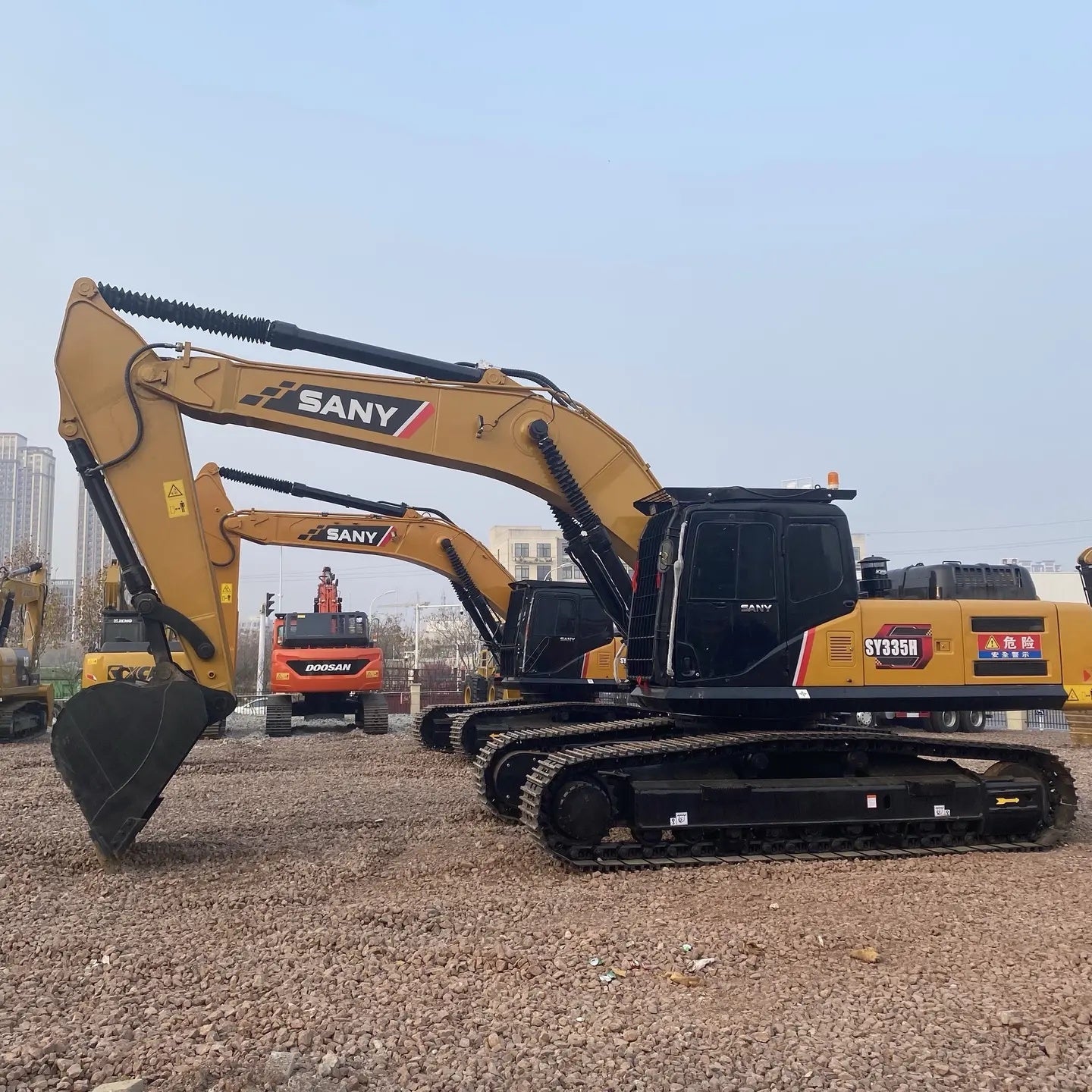 USED SANY 335H