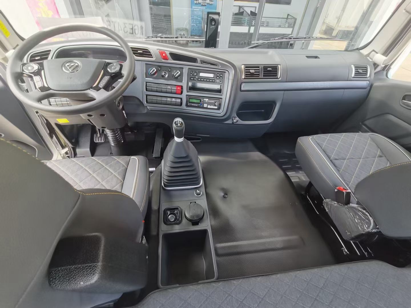 New Foton 300HP Medium Duty Truck for Sale detail view