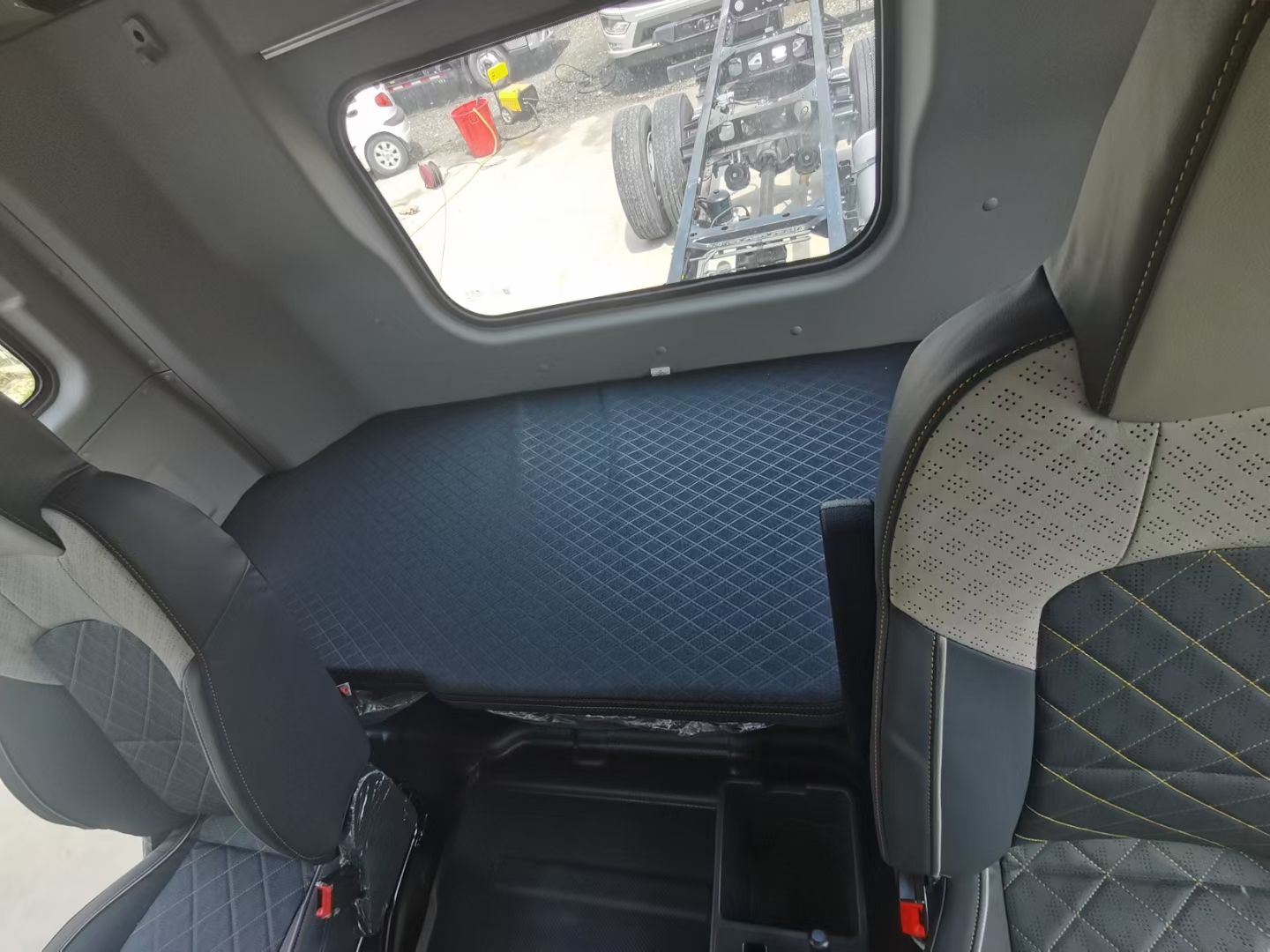 New Foton 300HP Medium Duty Truck for Sale detail view