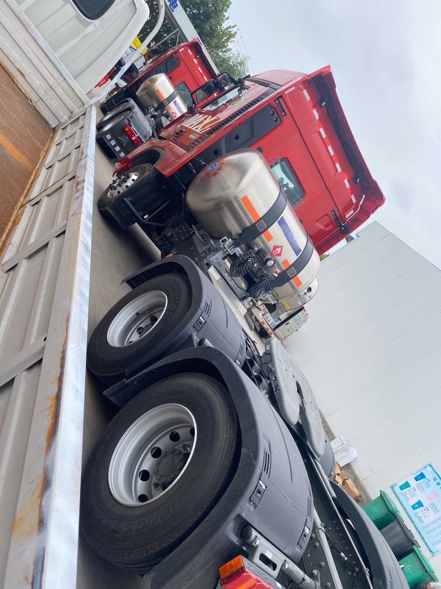 New Howo 530HP Truck Chassis for Sale detail view