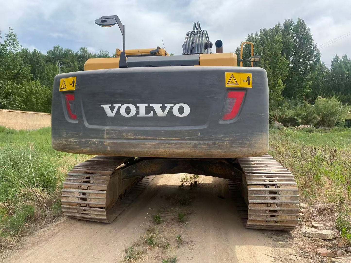 Used Volvo EC220DL Excavator for Sale detail view