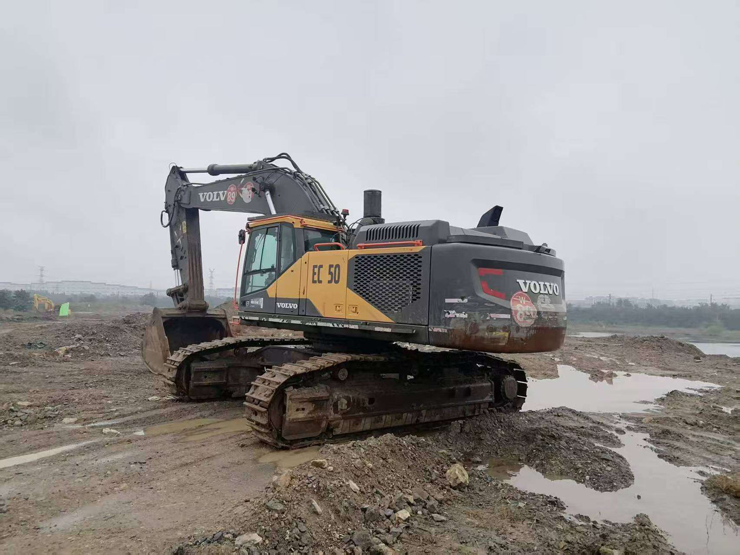 Used Volvo EC550 Excavator for Sale rear side view