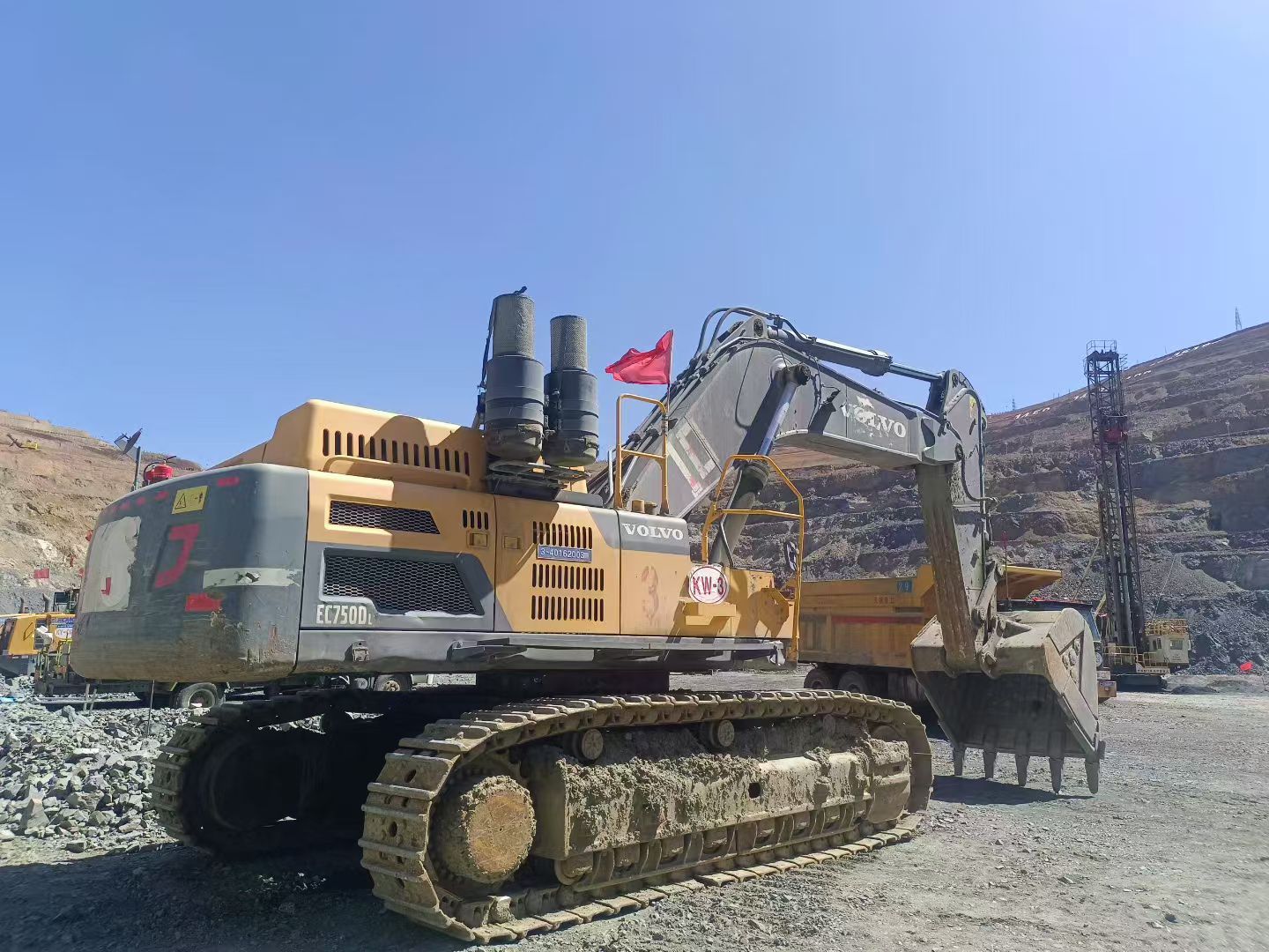 Used Volvo EC750 Excavator for Sale rear side view