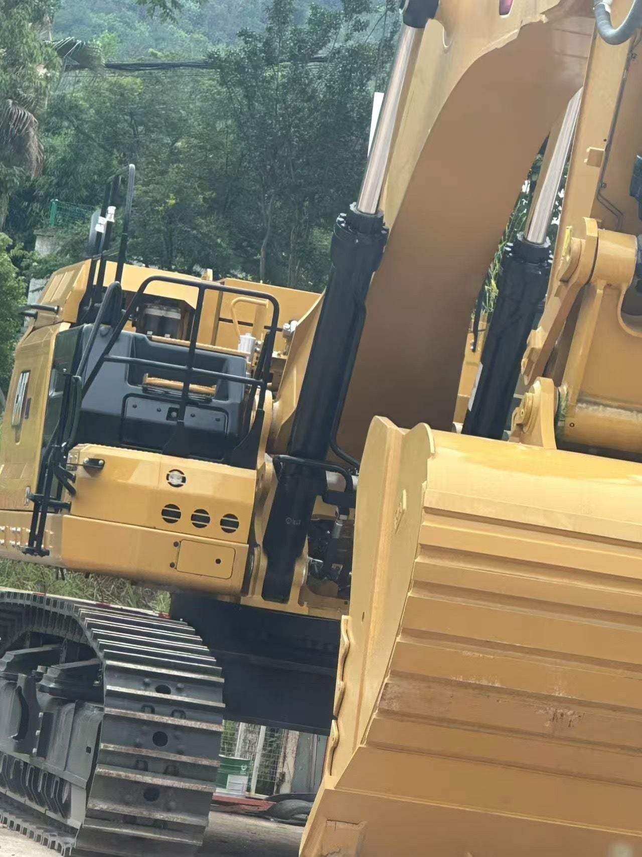 New Caterpillar 374 Excavator for Sale detail view