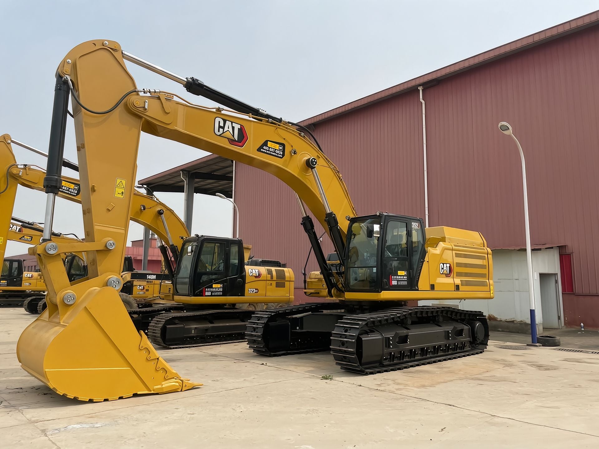 New Caterpillar 352 Excavator for Sale detail view