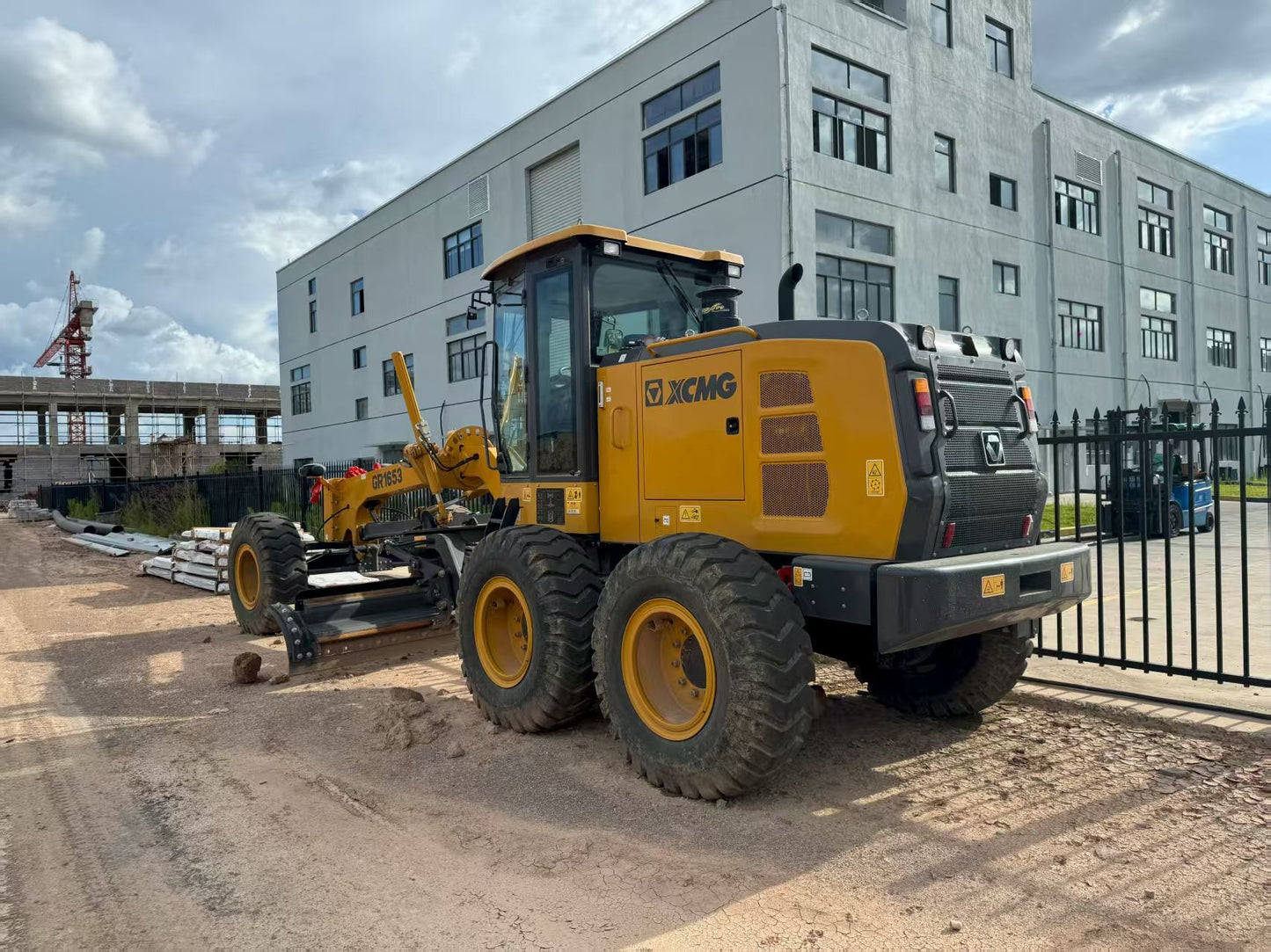 USED XCMG GR1653