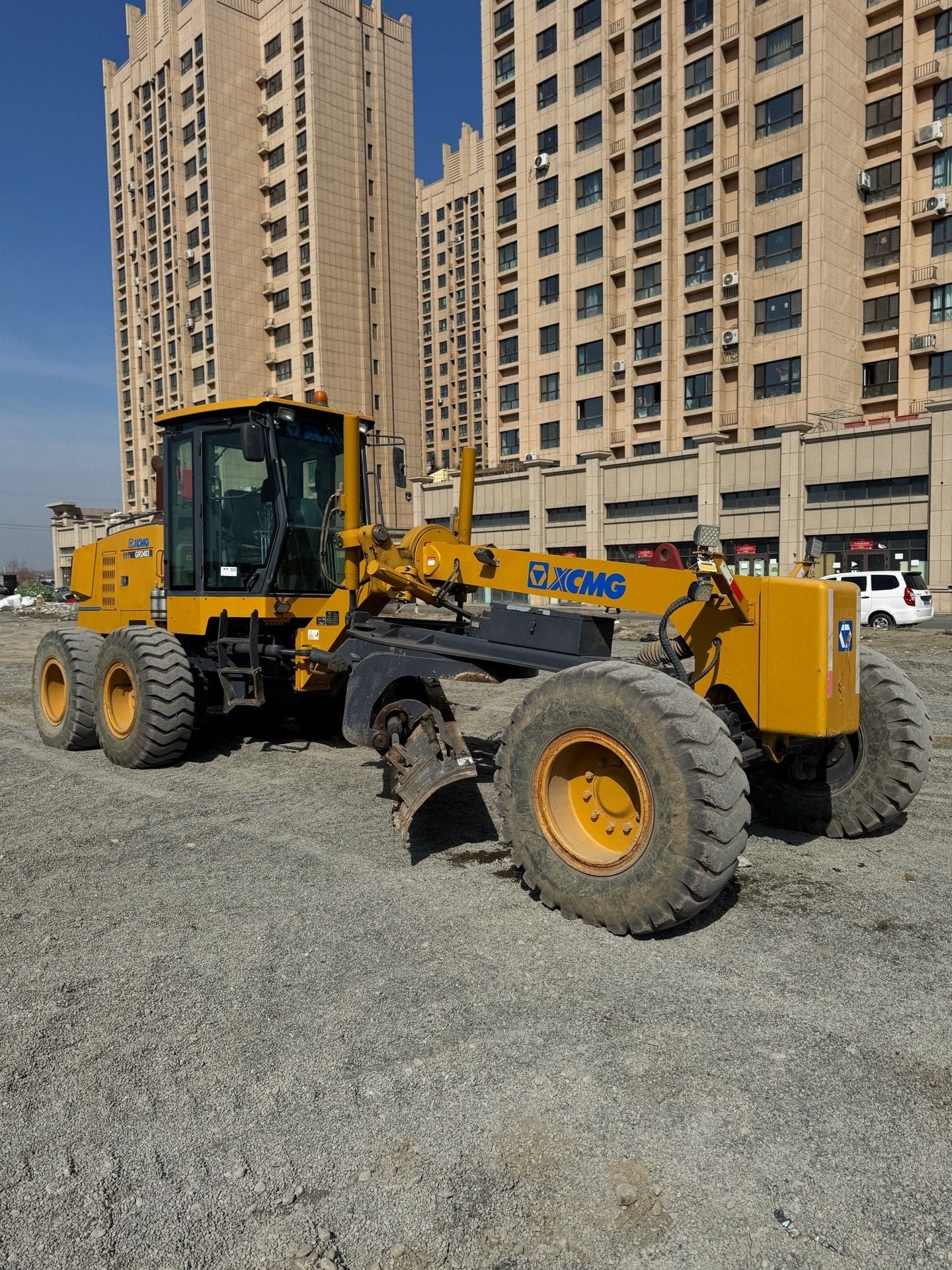 USED XCMG GR180