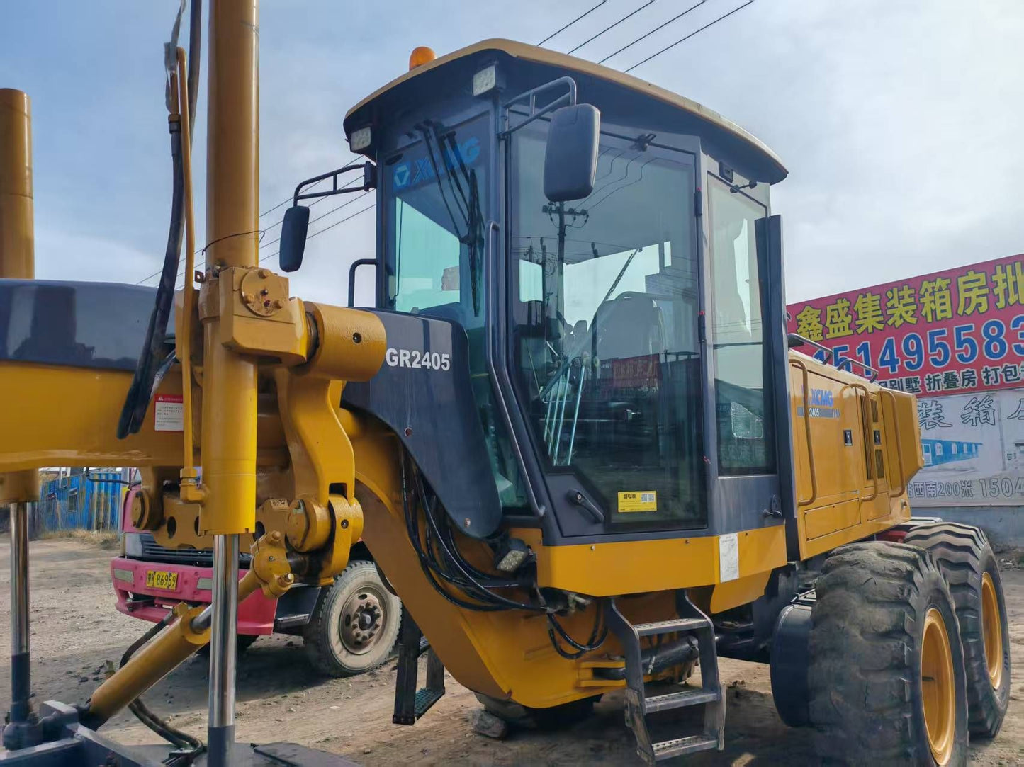 USED XCMG GR2405