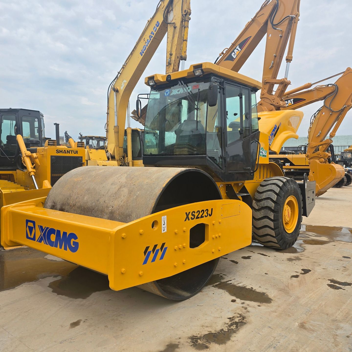USED XCMG XS223J