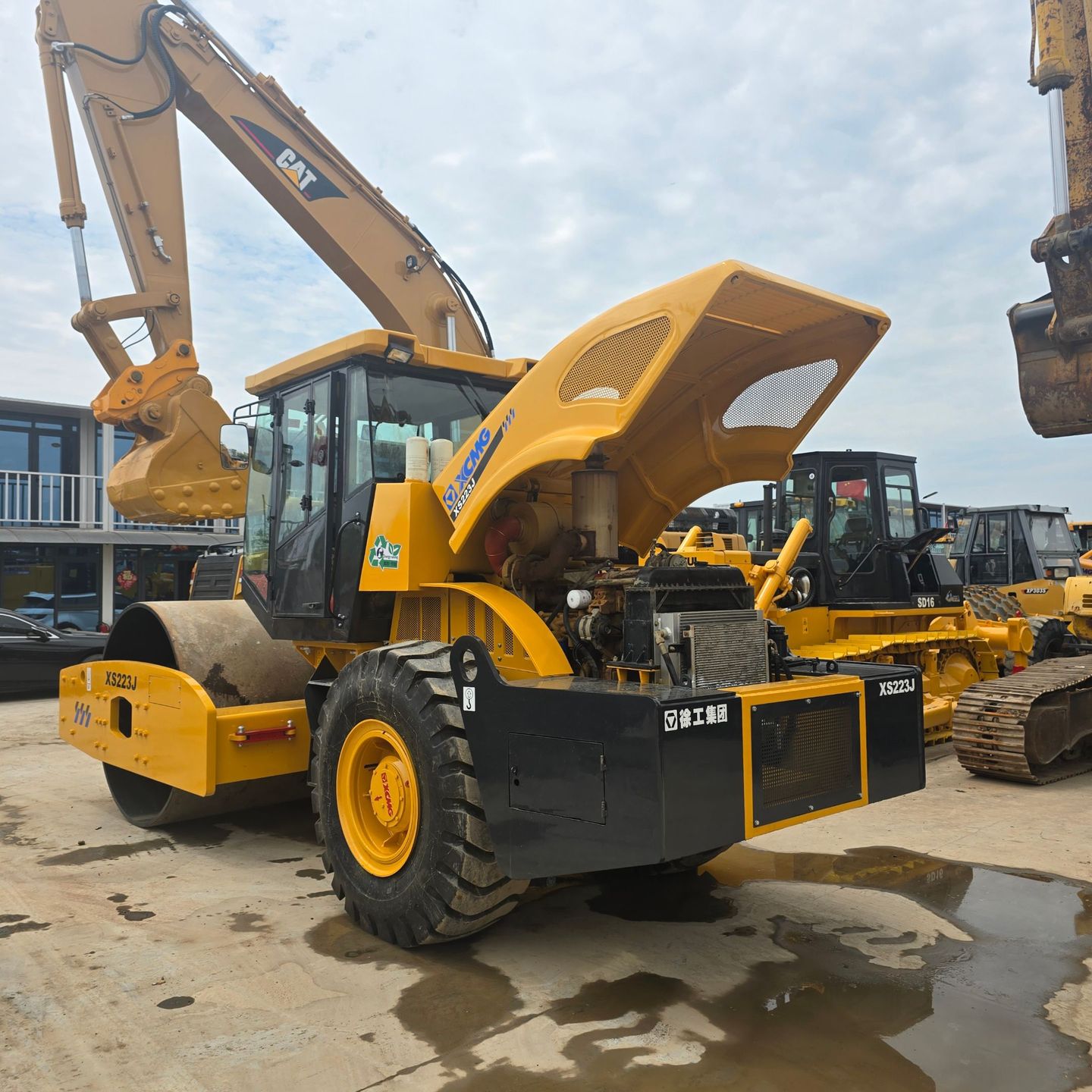 USED XCMG XS223J