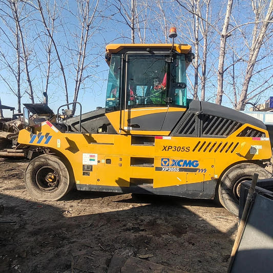 Used XCMG XP305S Road Roller for Sale rear side view